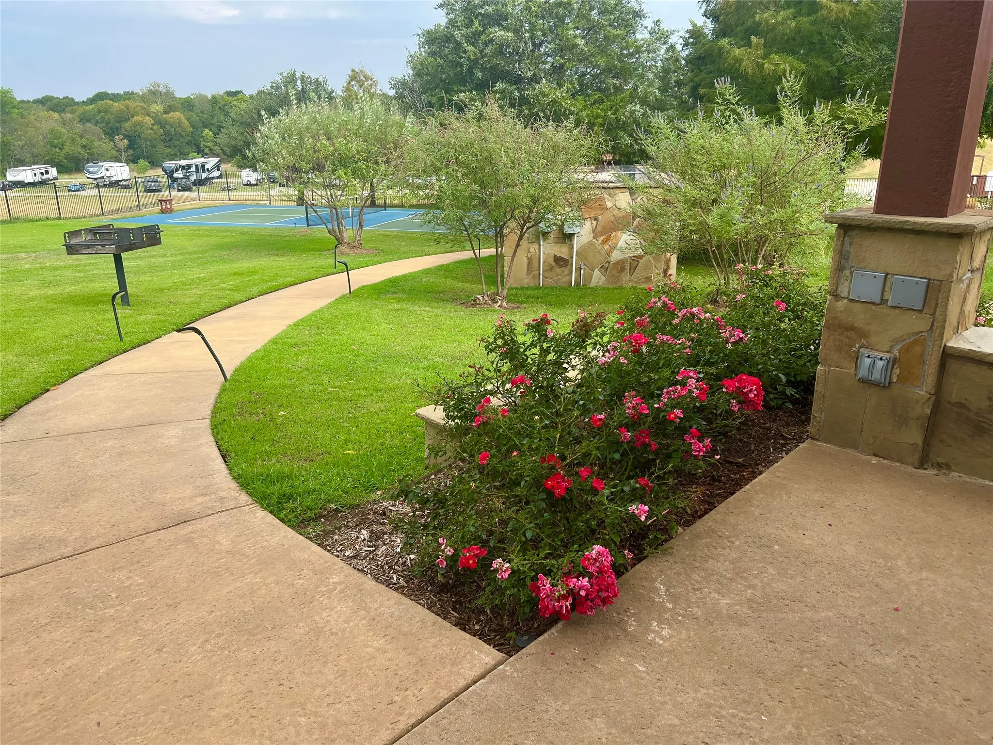 Unimproved Land For Sale in Henderson County , 309 Grand View Drive, Athens, Texas 75752, 0, 0, Garage spaces, 0 Sqft, built in 0, Price $195,000, mls#21353302, Real Estate Agent in Athens, Homes For Sale in Henderson county, Homes For Sale in Athens, Realtor in Athens Texas, Real Estate Brokerage Independent Realty Texas, Luminita Cordes Realtor