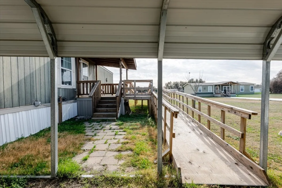 Mobile Home For Sale in Parker County , 126 Starry Sky Court, Springtown, Texas 76082, 3 Bedrooms, 2 Bathrooms, Garage spaces, 1,178 Sqft, built in 2017, Price $210,000, mls#21351840, Real Estate Agent in Springtown, Homes For Sale in Parker county, Homes For Sale in Springtown, Realtor in Springtown Texas, Real Estate Brokerage Independent Realty Texas, Luminita Cordes Realtor