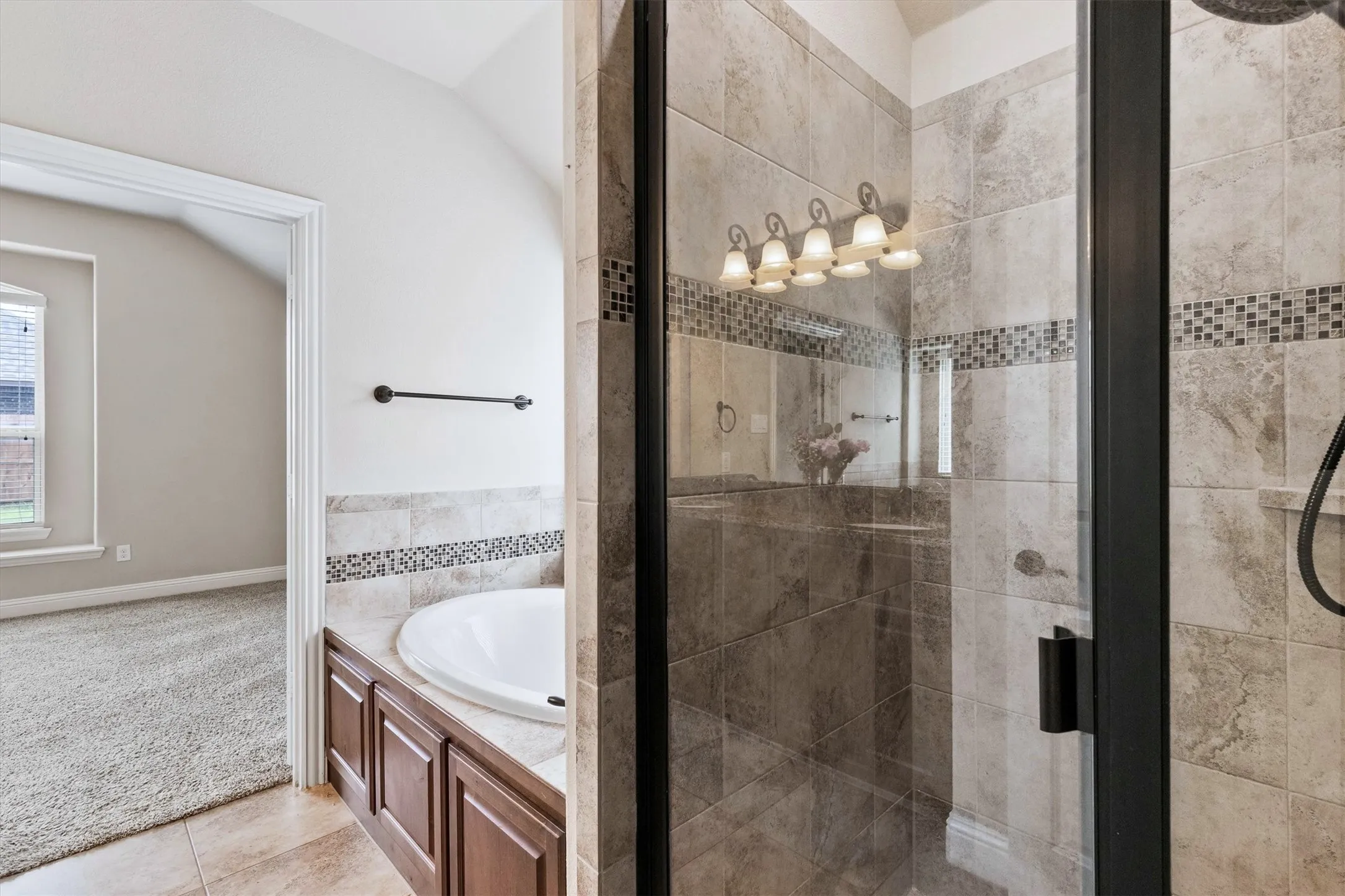 Single Family Residence For Sale in Collin County , 3306 Robin Trail, Melissa, Texas 75454, 3 Bedroom, 2 Bathroom, 2 Garage spaces, 1,843 Sqft, built in 2016, mls#21353425, Real Estate Agent in Melissa, Homes For Sale in Collin county, Homes For Sale in Melissa, Realtor in Melissa Texas, Real Estate Brokerage Independent Realty Texas, Luminita Cordes Realtor