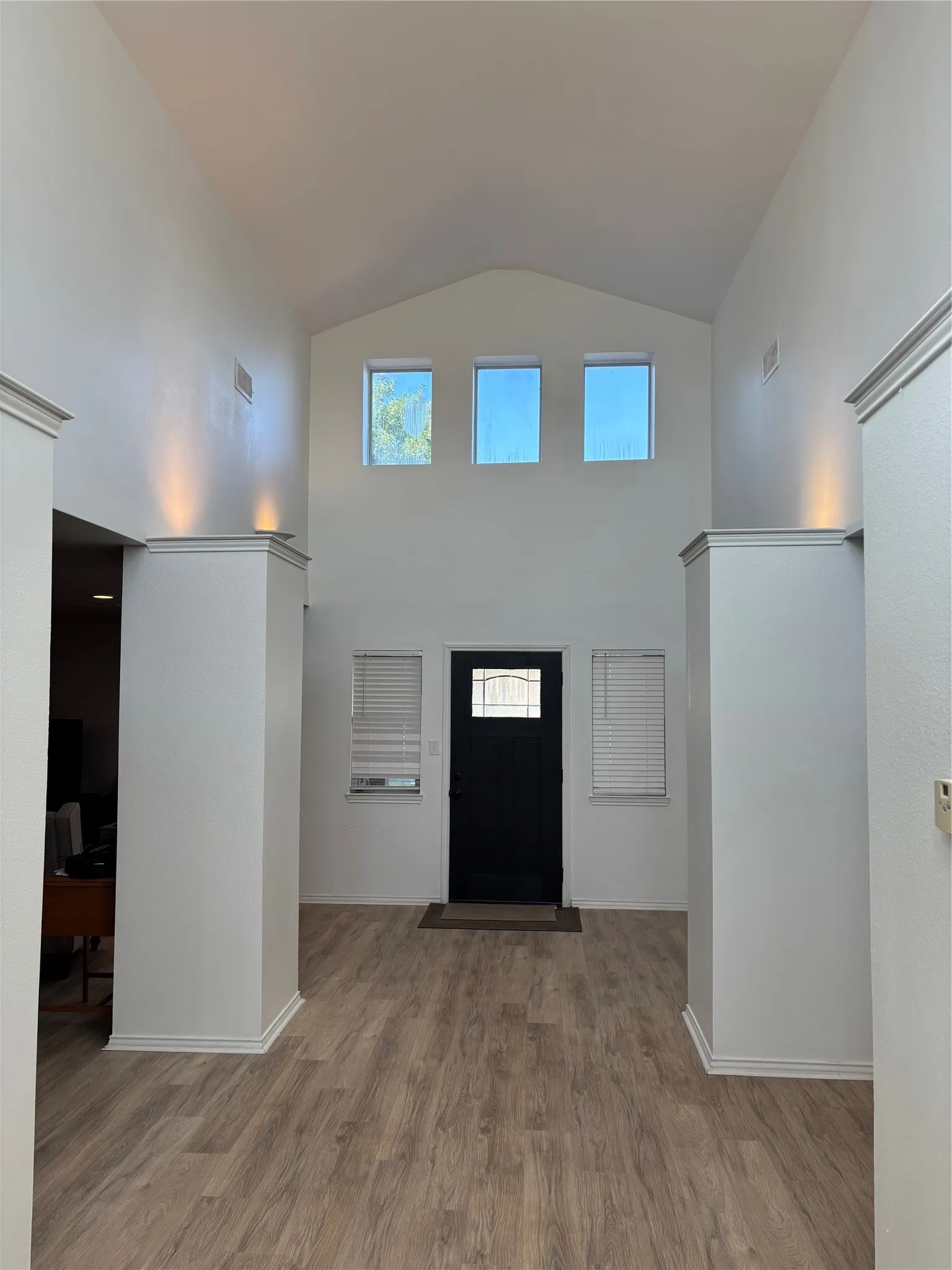 Single Family Residence For Sale in Howard County , 711 Baylor Boulevard, Big Spring, Texas 79720, 3 Bedroom, 2 Bathroom, 2 Garage spaces, 2,066 Sqft, built in 1994, mls#21349677, Real Estate Agent in Big Spring, Homes For Sale in Howard county, Homes For Sale in Big Spring, Realtor in Big Spring Texas, Real Estate Brokerage Independent Realty Texas, Luminita Cordes Realtor