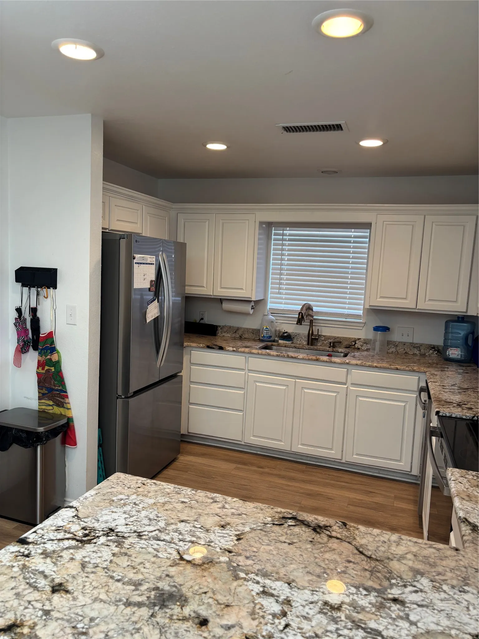 Single Family Residence For Sale in Howard County , 711 Baylor Boulevard, Big Spring, Texas 79720, 3 Bedroom, 2 Bathroom, 2 Garage spaces, 2,066 Sqft, built in 1994, mls#21349677, Real Estate Agent in Big Spring, Homes For Sale in Howard county, Homes For Sale in Big Spring, Realtor in Big Spring Texas, Real Estate Brokerage Independent Realty Texas, Luminita Cordes Realtor