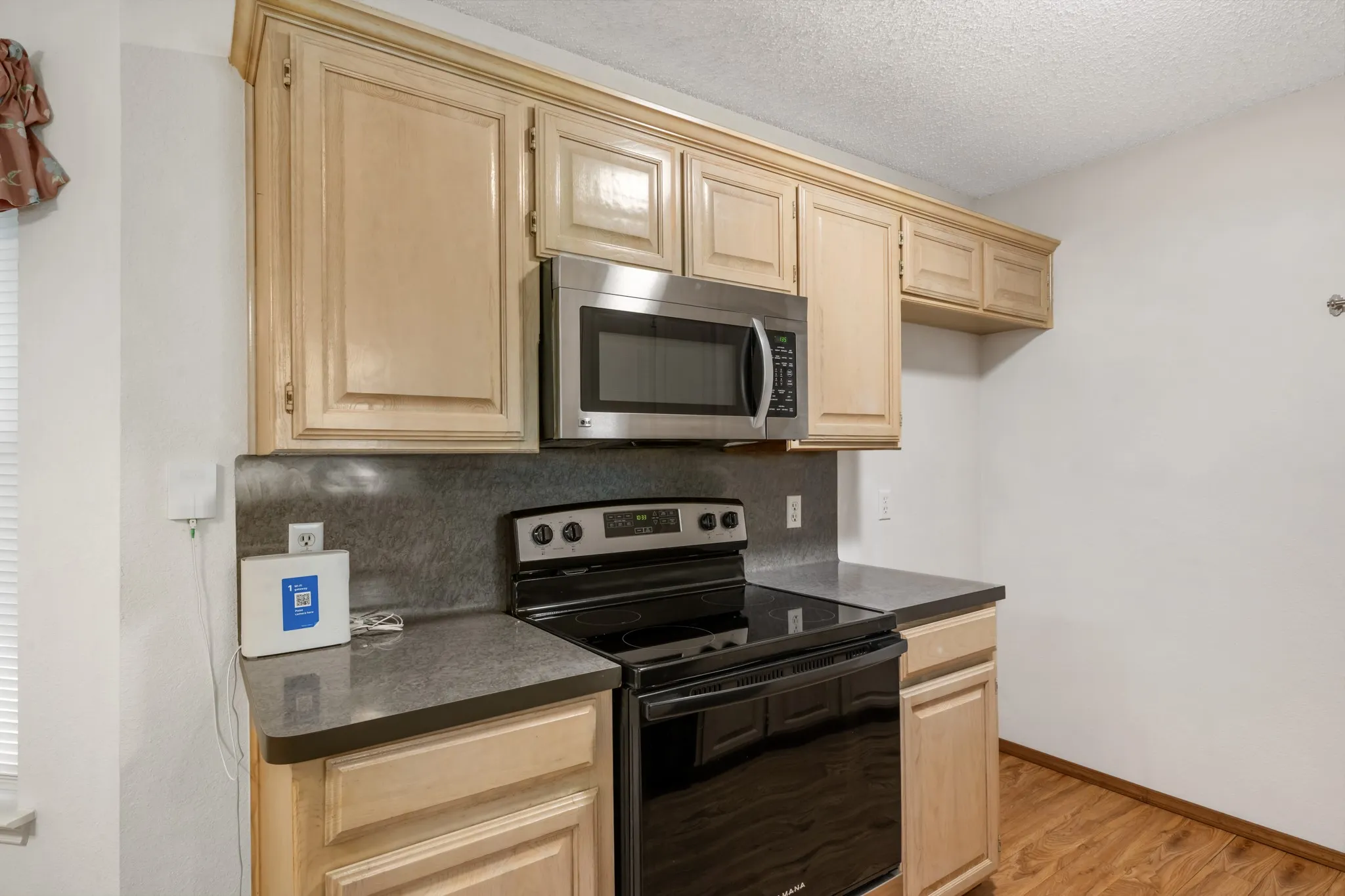 Single Family Residence For Sale in Tarrant County , 7408 Cross Ridge Circle, Fort Worth, Texas 76120, 3 Bedroom, 2 Bathroom, 2 Garage spaces, 1,425 Sqft, built in 1990, mls#21352207, Real Estate Agent in Fort Worth, Homes For Sale in Tarrant county, Homes For Sale in Fort Worth, Realtor in Fort Worth Texas, Real Estate Brokerage Independent Realty Texas, Luminita Cordes Realtor