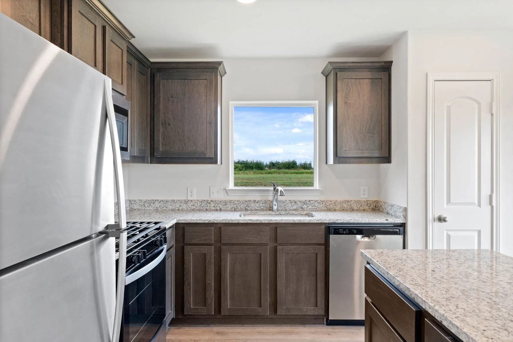 Single Family Residence For Sale in Johnson County , 13429 Hang Fire Lane, Cresson, Texas 76035, 3 Bedroom, 2 Bathroom, 2 Garage spaces, 1,379 Sqft, built in 2024, Price $280,900, mls#21353431, Real Estate Agent in Cresson, Homes For Sale in Johnson county, Homes For Sale in Cresson, Realtor in Cresson Texas, Real Estate Brokerage Independent Realty Texas, Luminita Cordes Realtor