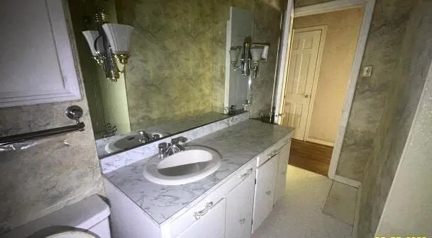 Single Family Residence For Sale in Tarrant County , 2332 Glencrest Drive, Fort Worth, Texas 76119, 1 Bedroom, 1 Bathroom, 1 Garage spaces, 1,153 Sqft, built in 1950, mls#21353433, Real Estate Agent in Fort Worth, Homes For Sale in Tarrant county, Homes For Sale in Fort Worth, Realtor in Fort Worth Texas, Real Estate Brokerage Independent Realty Texas, Luminita Cordes Realtor