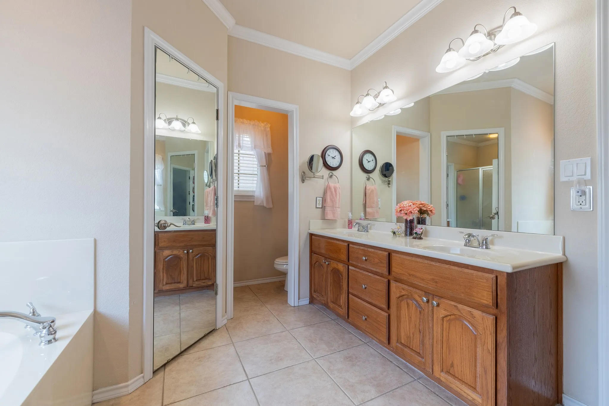 Single Family Residence For Sale in Mc Lennan County , 1208 Kempner Park, Robinson, Texas 76706, 3 Bedroom, 2 Bathroom, 2 Garage spaces, 1,842 Sqft, built in 2004, mls#21353098, Real Estate Agent in Robinson, Homes For Sale in Mc Lennan county, Homes For Sale in Robinson, Realtor in Robinson Texas, Real Estate Brokerage Independent Realty Texas, Luminita Cordes Realtor