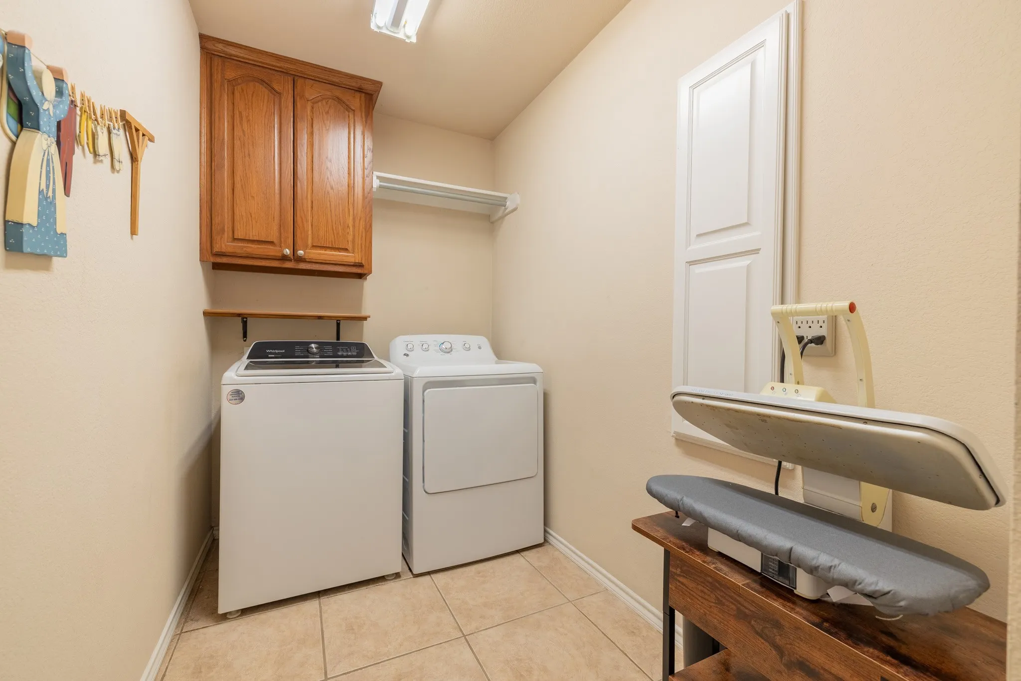 Single Family Residence For Sale in Mc Lennan County , 1208 Kempner Park, Robinson, Texas 76706, 3 Bedroom, 2 Bathroom, 2 Garage spaces, 1,842 Sqft, built in 2004, mls#21353098, Real Estate Agent in Robinson, Homes For Sale in Mc Lennan county, Homes For Sale in Robinson, Realtor in Robinson Texas, Real Estate Brokerage Independent Realty Texas, Luminita Cordes Realtor