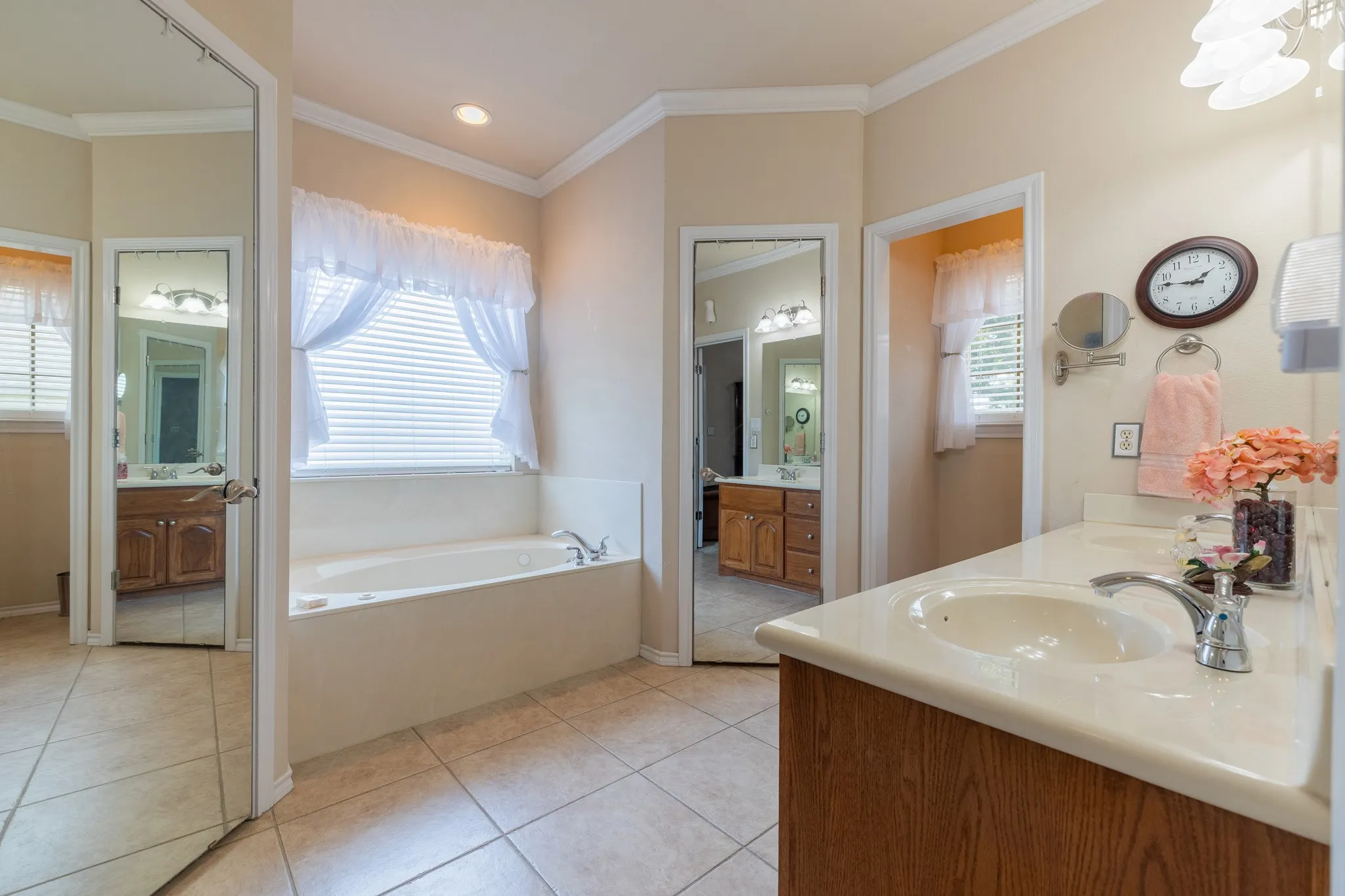 Single Family Residence For Sale in Mc Lennan County , 1208 Kempner Park, Robinson, Texas 76706, 3 Bedroom, 2 Bathroom, 2 Garage spaces, 1,842 Sqft, built in 2004, mls#21353098, Real Estate Agent in Robinson, Homes For Sale in Mc Lennan county, Homes For Sale in Robinson, Realtor in Robinson Texas, Real Estate Brokerage Independent Realty Texas, Luminita Cordes Realtor