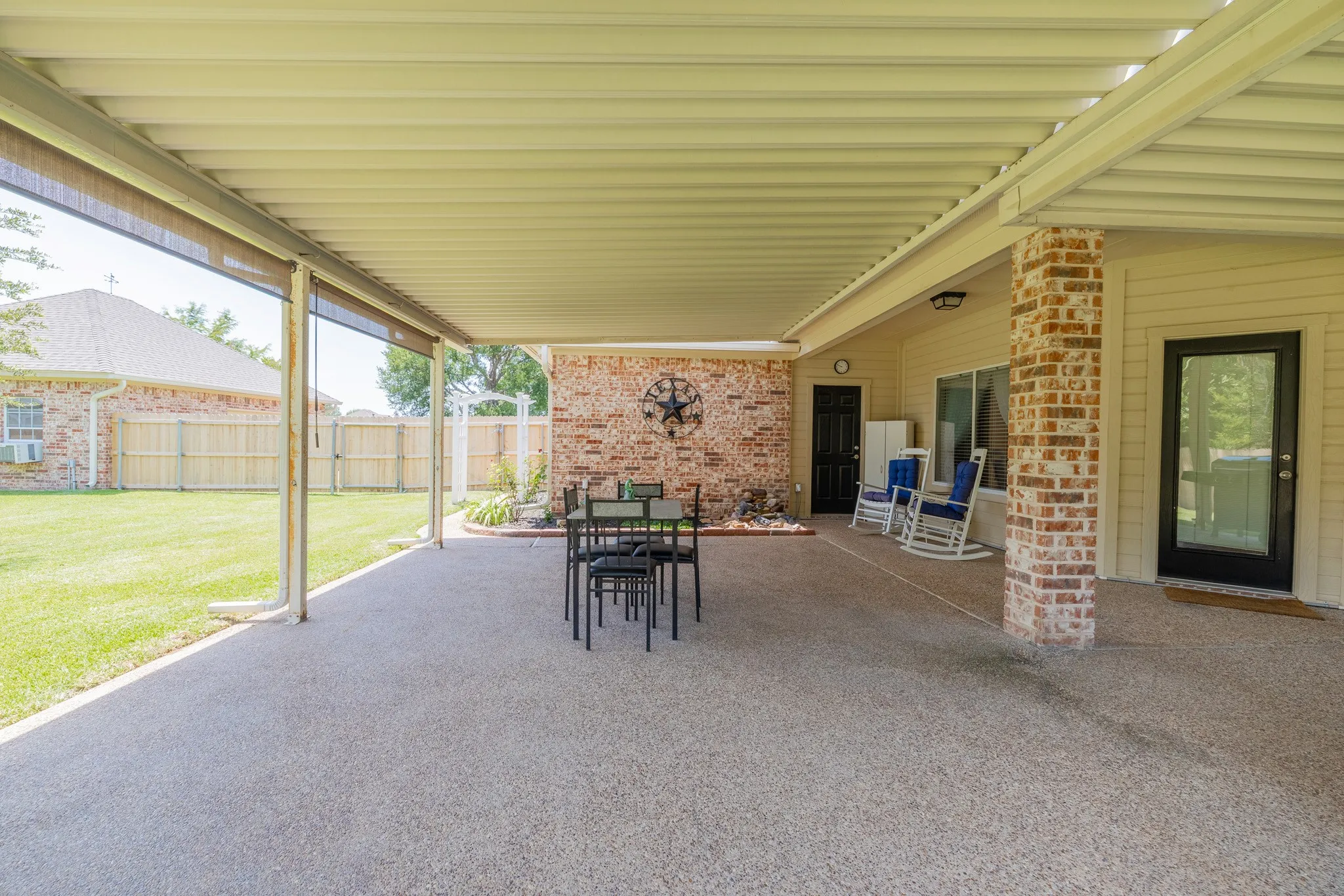 Single Family Residence For Sale in Mc Lennan County , 1208 Kempner Park, Robinson, Texas 76706, 3 Bedroom, 2 Bathroom, 2 Garage spaces, 1,842 Sqft, built in 2004, mls#21353098, Real Estate Agent in Robinson, Homes For Sale in Mc Lennan county, Homes For Sale in Robinson, Realtor in Robinson Texas, Real Estate Brokerage Independent Realty Texas, Luminita Cordes Realtor