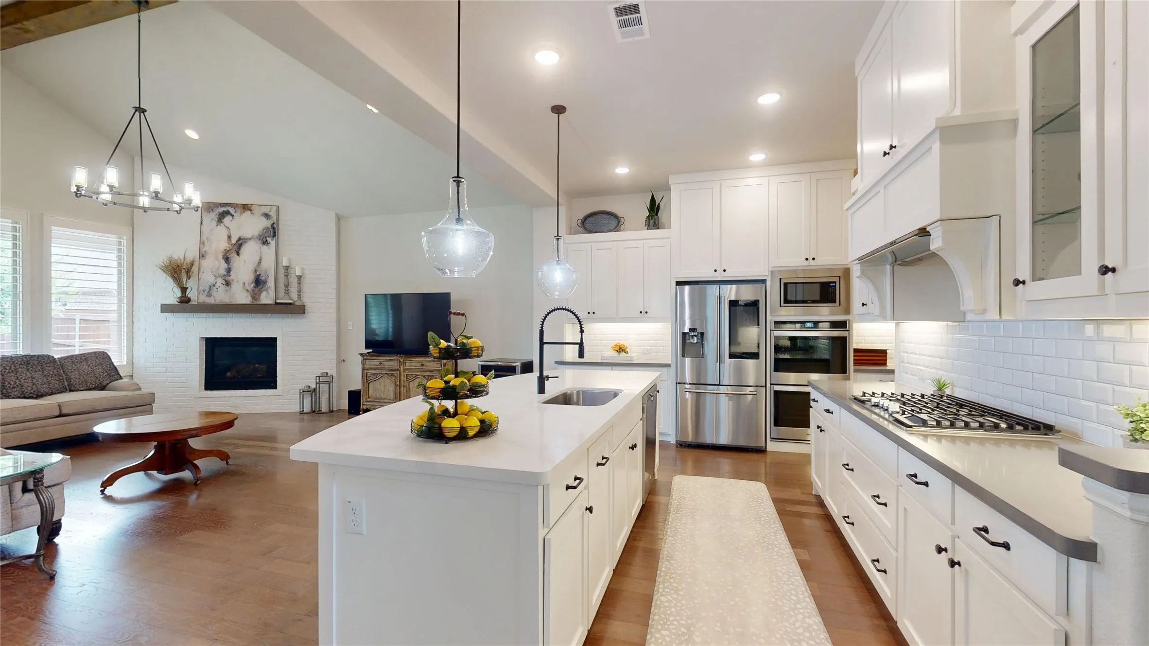 Single Family Residence For Rent in Collin County , 2912 Seattle Slew Drive, Celina, Texas 75009, 5 Bedroom, 4 Bathroom, 2 Garage spaces, 3,679 Sqft, built in 2019, mls#21353452, Real Estate Agent in Celina, Homes For Rent in Collin county, Homes For Rent in Celina, Realtor in Celina Texas, Real Estate Brokerage Independent Realty Texas, Luminita Cordes Realtor