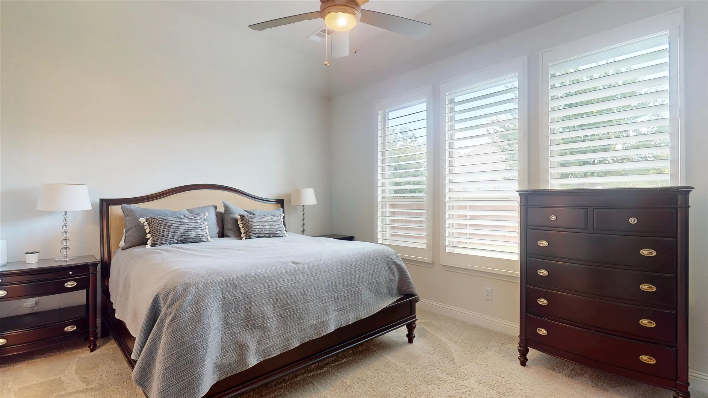 Single Family Residence For Rent in Collin County , 2912 Seattle Slew Drive, Celina, Texas 75009, 5 Bedroom, 4 Bathroom, 2 Garage spaces, 3,679 Sqft, built in 2019, mls#21353452, Real Estate Agent in Celina, Homes For Rent in Collin county, Homes For Rent in Celina, Realtor in Celina Texas, Real Estate Brokerage Independent Realty Texas, Luminita Cordes Realtor