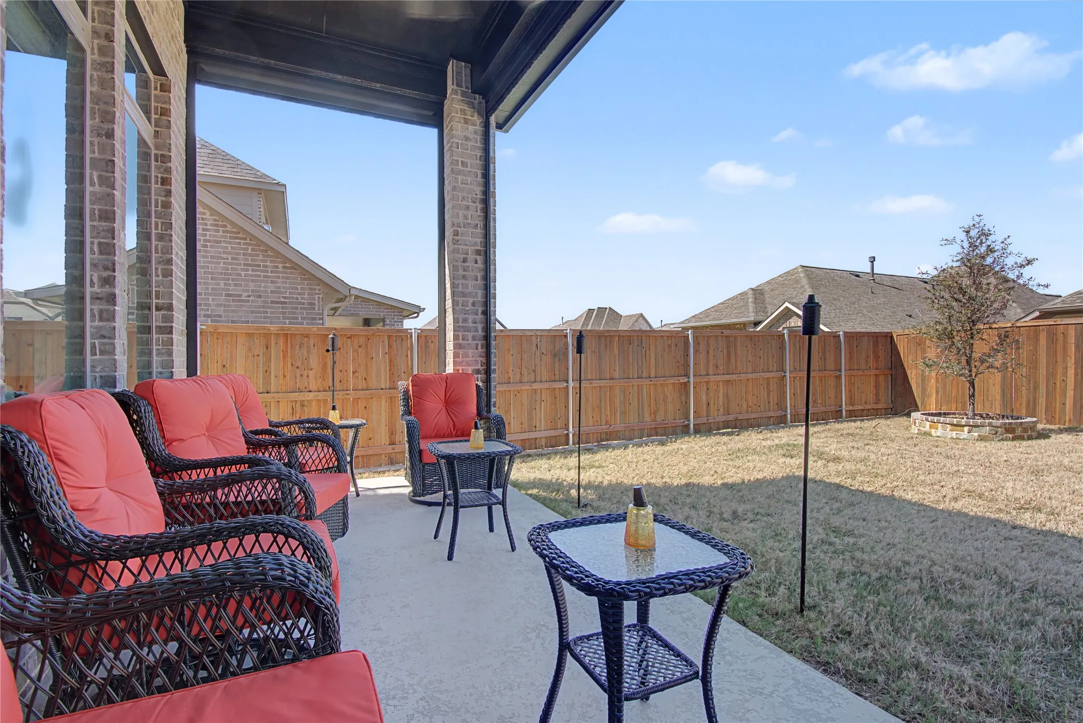 Single Family Residence For Sale in Kaufman County , 1220 Whitecliff Drive, Forney, Texas 75126, 4 Bedroom, 4 Bathroom, 3 Garage spaces, 2,946 Sqft, built in 2024, mls#21350404, Real Estate Agent in Forney, Homes For Sale in Kaufman county, Homes For Sale in Forney, Realtor in Forney Texas, Real Estate Brokerage Independent Realty Texas, Luminita Cordes Realtor