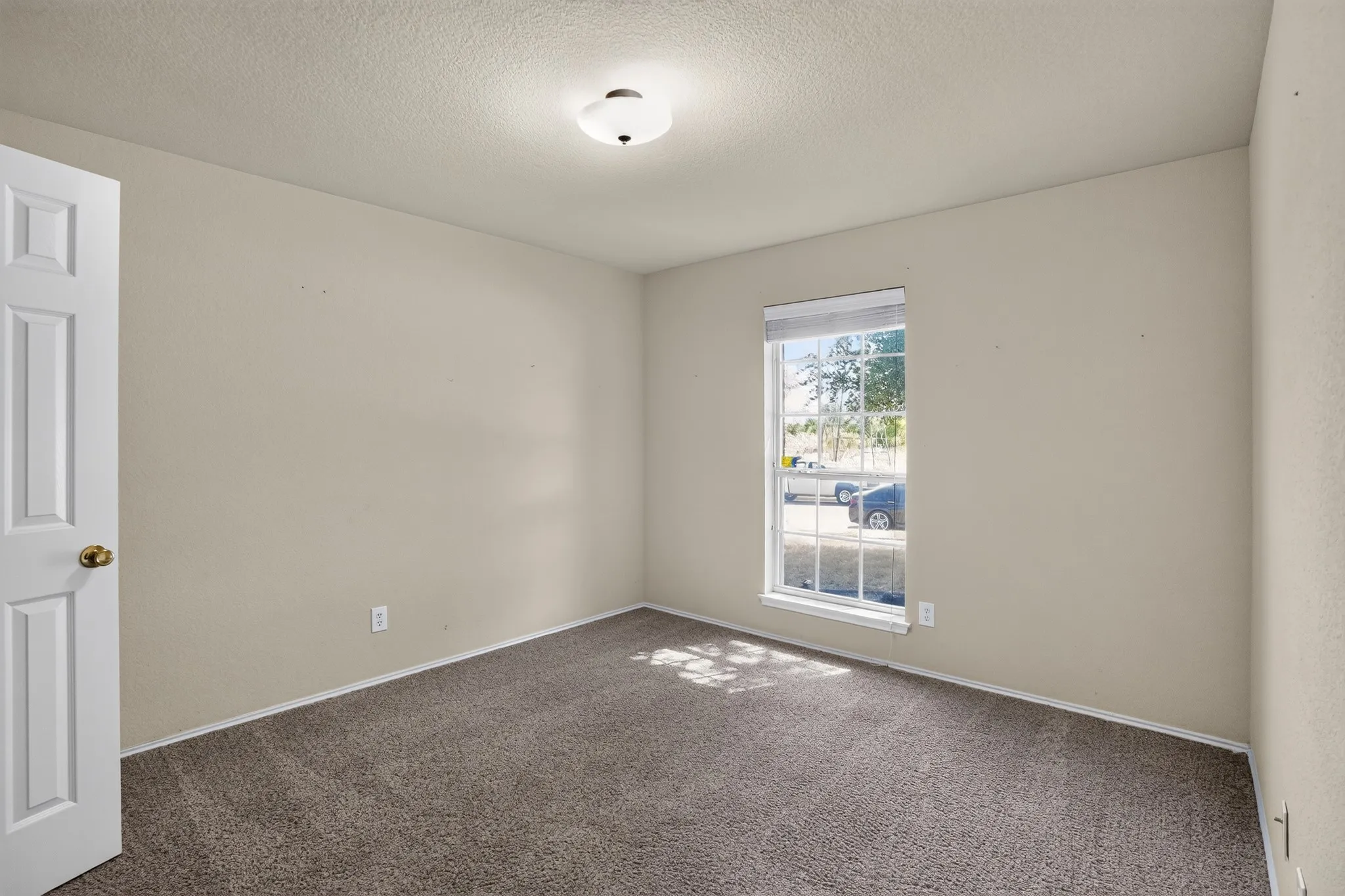 Single Family Residence For Sale in Johnson County , 900 Mistflower Avenue, Burleson, Texas 76028, 3 Bedroom, 2 Bathroom, 2 Garage spaces, 2,347 Sqft, built in 2009, mls#21350977, Real Estate Agent in Burleson, Homes For Sale in Johnson county, Homes For Sale in Burleson, Realtor in Burleson Texas, Real Estate Brokerage Independent Realty Texas, Luminita Cordes Realtor