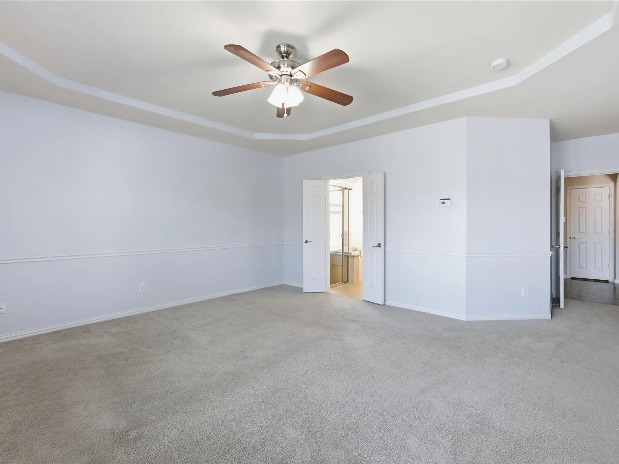 Single Family Residence For Sale in Dallas County , 906 Hidden Lakes Drive, Cedar Hill, Texas 75104, 5 Bedroom, 4 Bathroom, 3 Garage spaces, 3,798 Sqft, built in 2014, mls#21352946, Real Estate Agent in Cedar Hill, Homes For Sale in Dallas county, Homes For Sale in Cedar Hill, Realtor in Cedar Hill Texas, Real Estate Brokerage Independent Realty Texas, Luminita Cordes Realtor