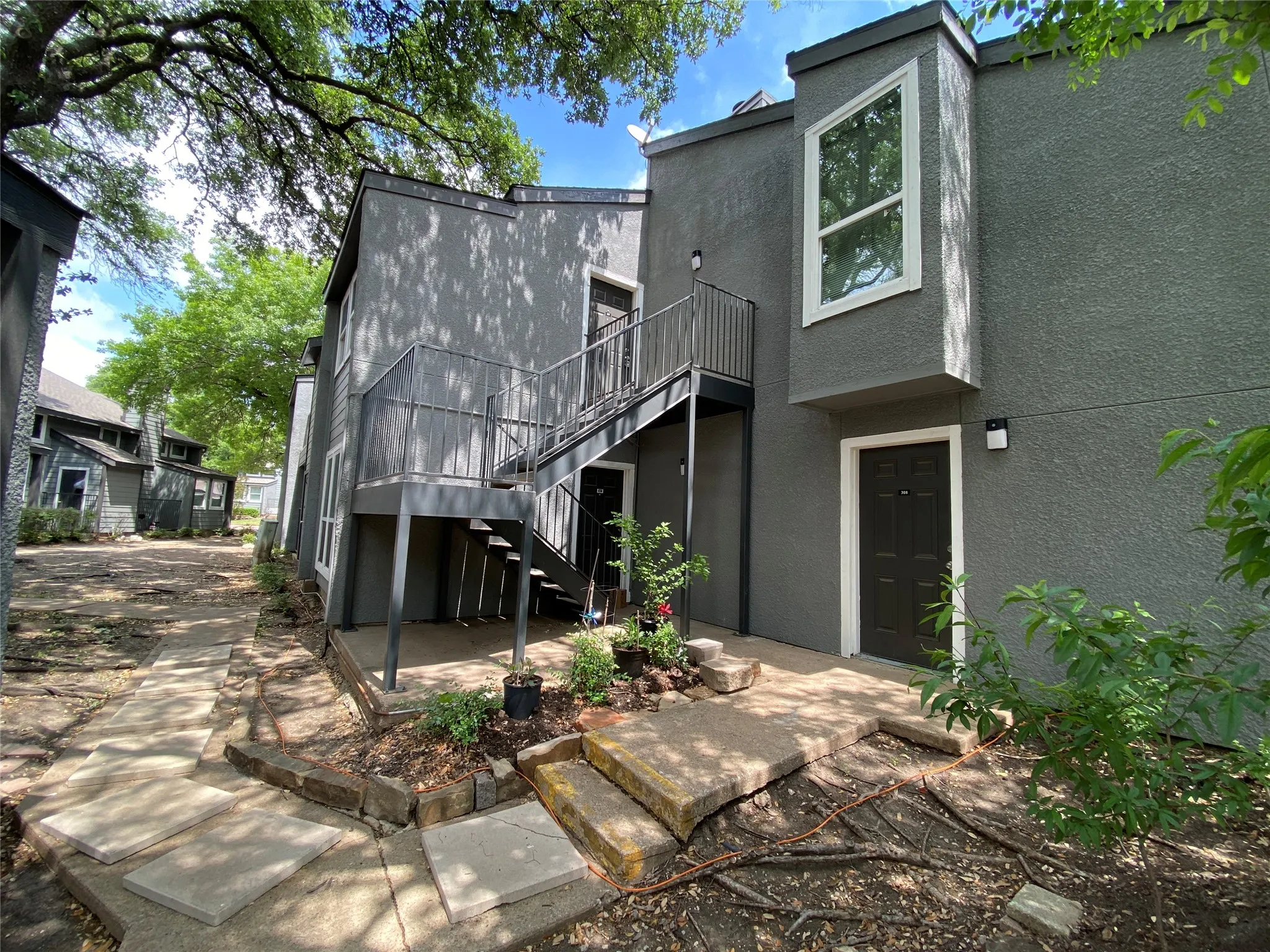 Condominium For Rent in Dallas County , 9696 Walnut 317, Dallas, Texas 75243, 1 Bedroom, 1 Bathroom, Garage spaces, 730 Sqft, built in 1981, mls#21345953, Real Estate Agent in Dallas, Homes For Rent in Dallas county, Homes For Rent in Dallas, Realtor in Dallas Texas, Real Estate Brokerage Independent Realty Texas, Luminita Cordes Realtor