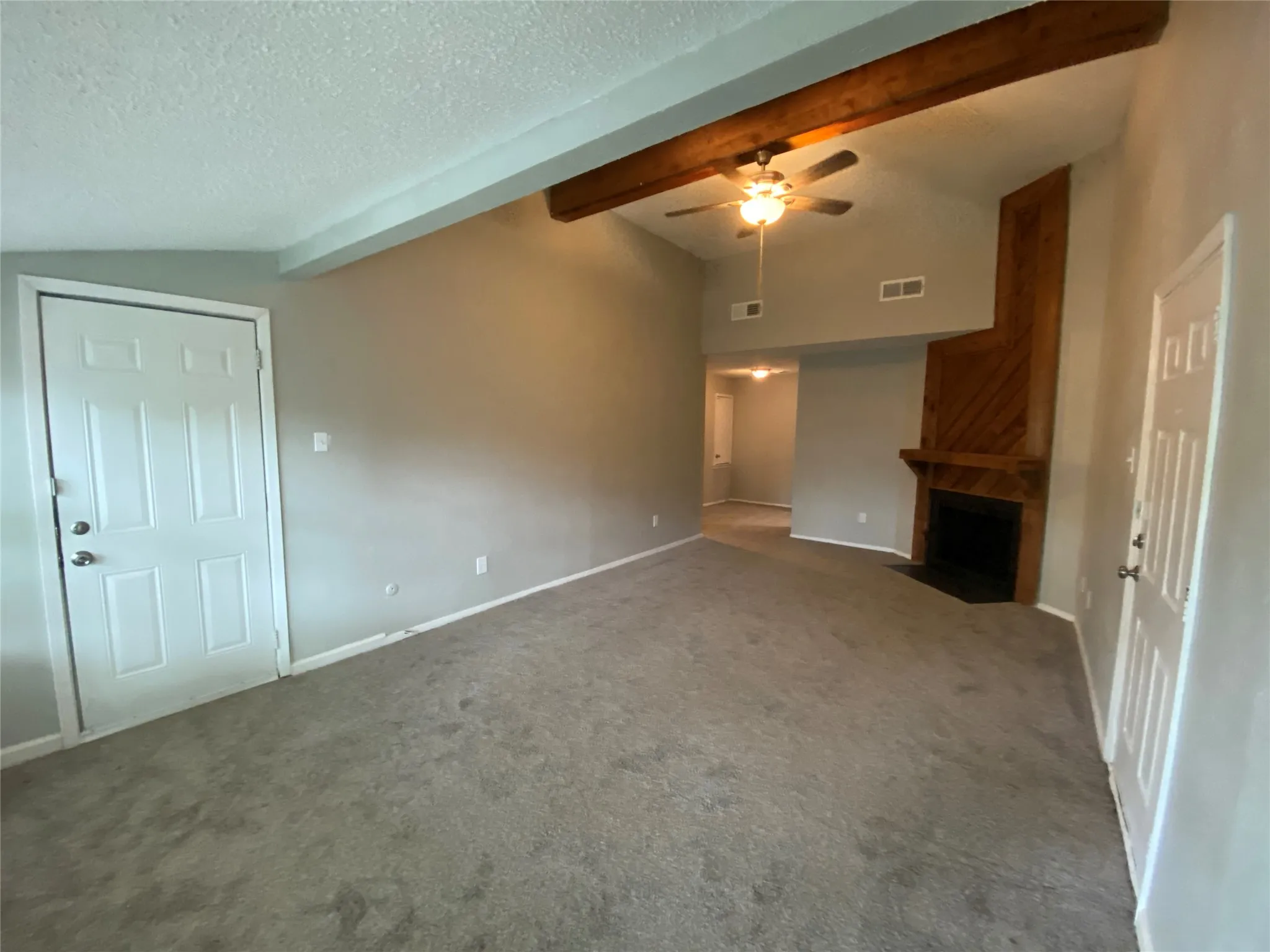 Condominium For Rent in Dallas County , 9696 Walnut 317, Dallas, Texas 75243, 1 Bedroom, 1 Bathroom, Garage spaces, 730 Sqft, built in 1981, mls#21345953, Real Estate Agent in Dallas, Homes For Rent in Dallas county, Homes For Rent in Dallas, Realtor in Dallas Texas, Real Estate Brokerage Independent Realty Texas, Luminita Cordes Realtor