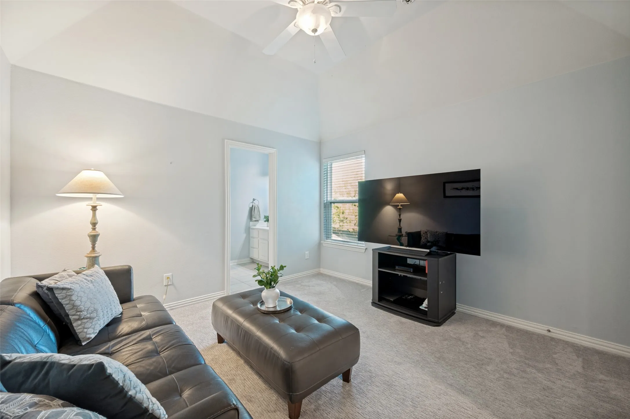 Single Family Residence For Sale in Collin County , 5765 Red Hill Lane, Frisco, Texas 75034, 4 Bedroom, 5 Bathroom, 3 Garage spaces, 3,989 Sqft, built in 1999, mls#21351632, Real Estate Agent in Frisco, Homes For Sale in Collin county, Homes For Sale in Frisco, Realtor in Frisco Texas, Real Estate Brokerage Independent Realty Texas, Luminita Cordes Realtor