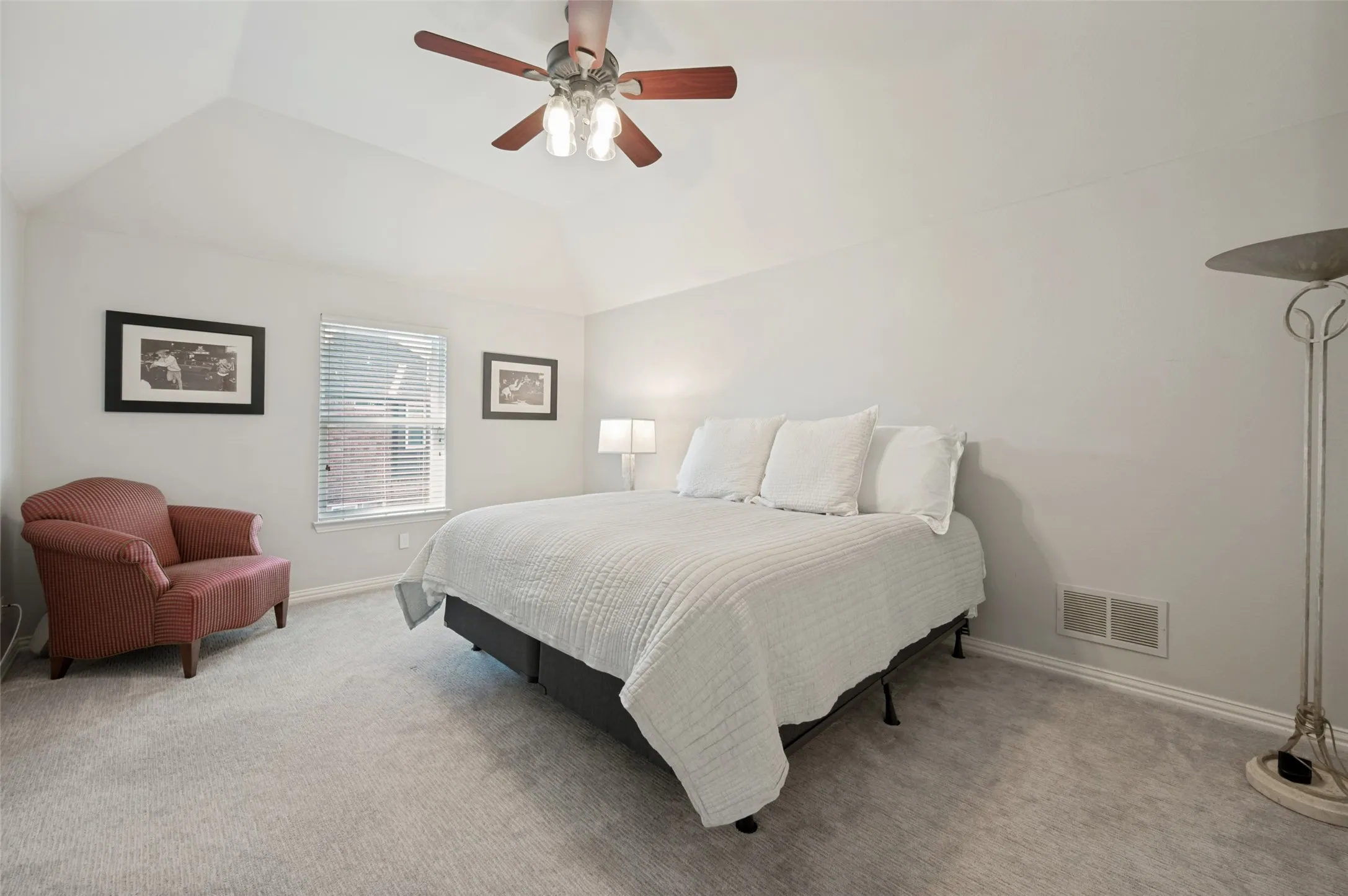 Single Family Residence For Sale in Collin County , 5765 Red Hill Lane, Frisco, Texas 75034, 4 Bedroom, 5 Bathroom, 3 Garage spaces, 3,989 Sqft, built in 1999, mls#21351632, Real Estate Agent in Frisco, Homes For Sale in Collin county, Homes For Sale in Frisco, Realtor in Frisco Texas, Real Estate Brokerage Independent Realty Texas, Luminita Cordes Realtor