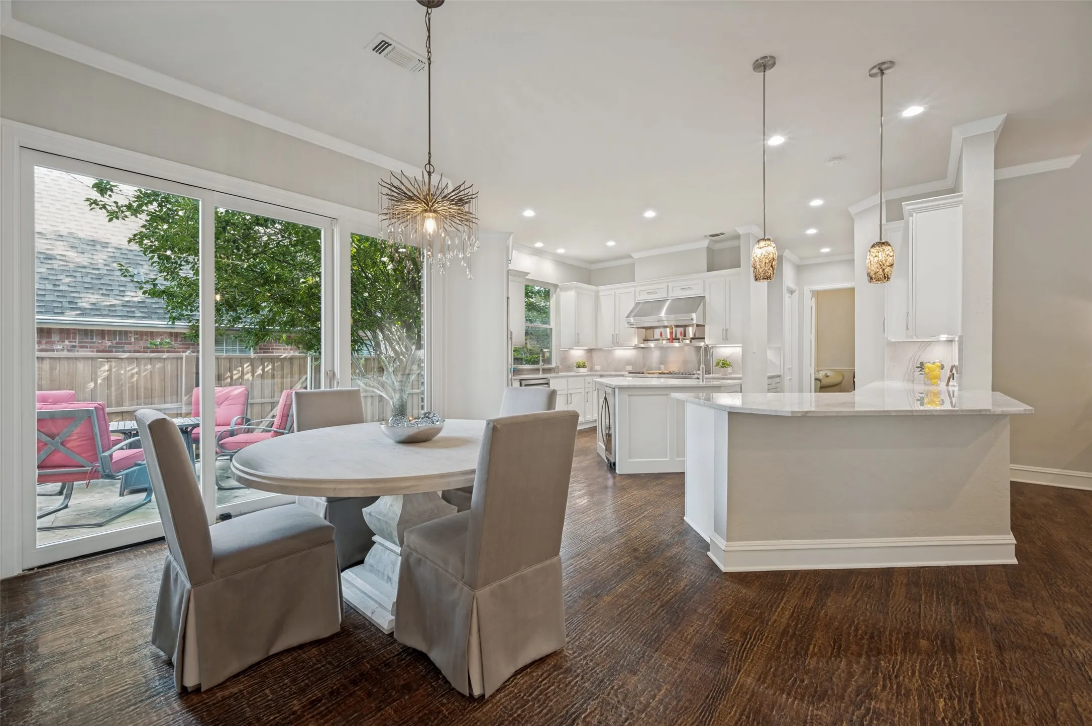 Single Family Residence For Sale in Collin County , 5765 Red Hill Lane, Frisco, Texas 75034, 4 Bedroom, 5 Bathroom, 3 Garage spaces, 3,989 Sqft, built in 1999, mls#21351632, Real Estate Agent in Frisco, Homes For Sale in Collin county, Homes For Sale in Frisco, Realtor in Frisco Texas, Real Estate Brokerage Independent Realty Texas, Luminita Cordes Realtor