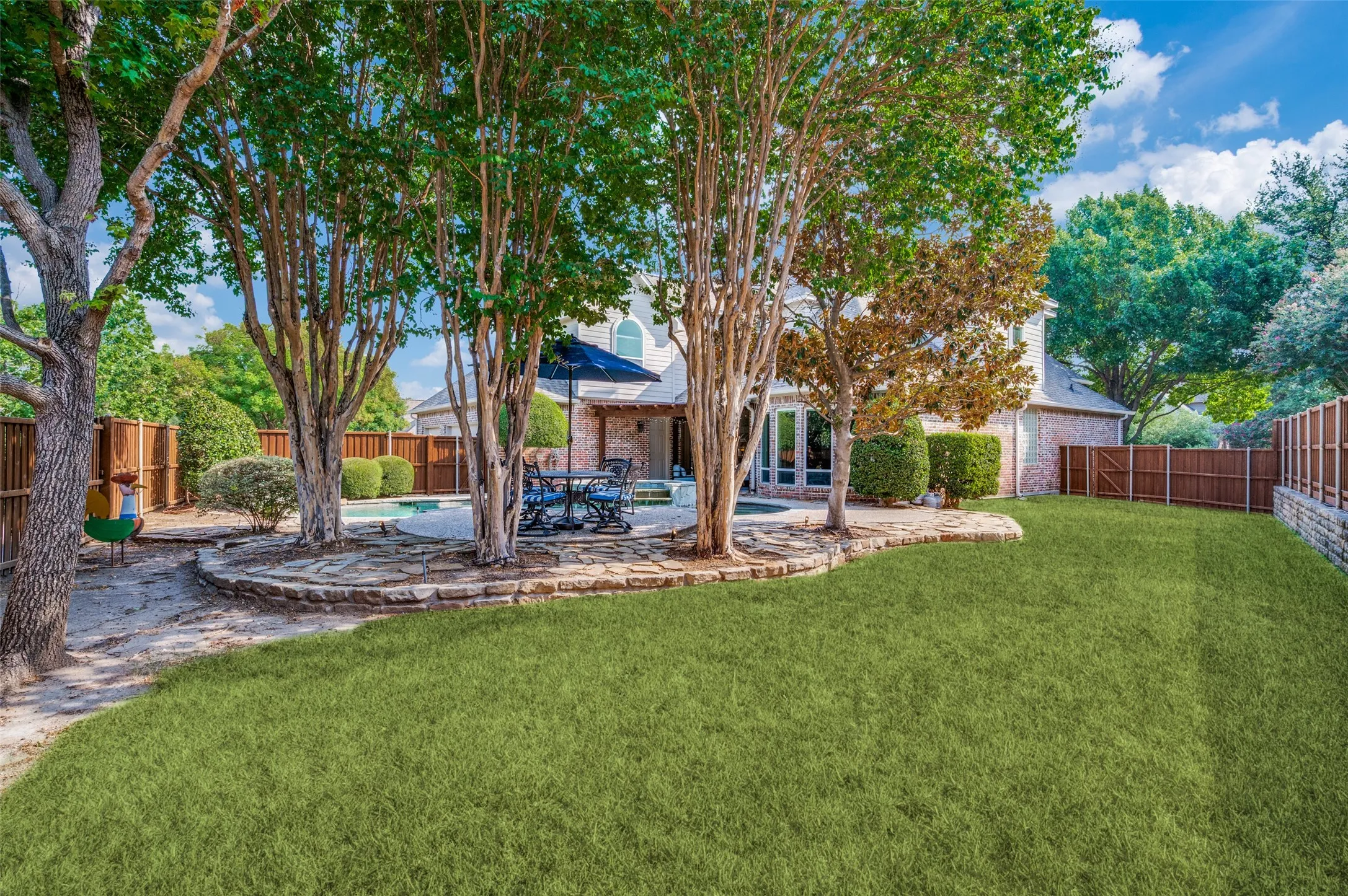 Single Family Residence For Sale in Collin County , 5765 Red Hill Lane, Frisco, Texas 75034, 4 Bedroom, 5 Bathroom, 3 Garage spaces, 3,989 Sqft, built in 1999, mls#21351632, Real Estate Agent in Frisco, Homes For Sale in Collin county, Homes For Sale in Frisco, Realtor in Frisco Texas, Real Estate Brokerage Independent Realty Texas, Luminita Cordes Realtor