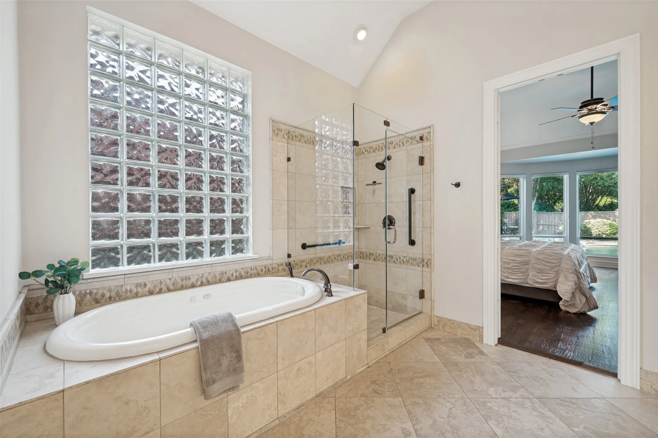Single Family Residence For Sale in Collin County , 5765 Red Hill Lane, Frisco, Texas 75034, 4 Bedroom, 5 Bathroom, 3 Garage spaces, 3,989 Sqft, built in 1999, mls#21351632, Real Estate Agent in Frisco, Homes For Sale in Collin county, Homes For Sale in Frisco, Realtor in Frisco Texas, Real Estate Brokerage Independent Realty Texas, Luminita Cordes Realtor