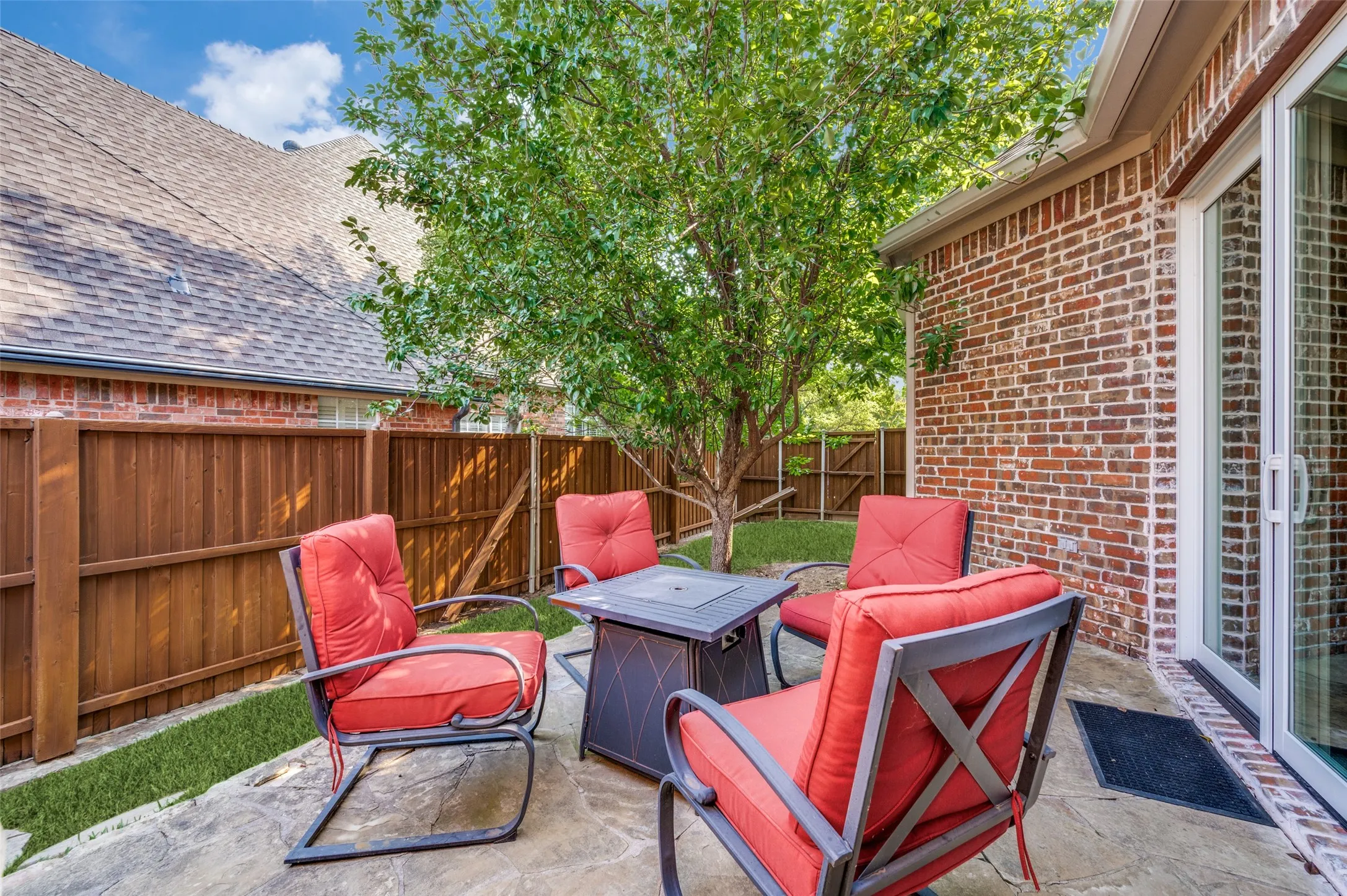 Single Family Residence For Sale in Collin County , 5765 Red Hill Lane, Frisco, Texas 75034, 4 Bedroom, 5 Bathroom, 3 Garage spaces, 3,989 Sqft, built in 1999, mls#21351632, Real Estate Agent in Frisco, Homes For Sale in Collin county, Homes For Sale in Frisco, Realtor in Frisco Texas, Real Estate Brokerage Independent Realty Texas, Luminita Cordes Realtor