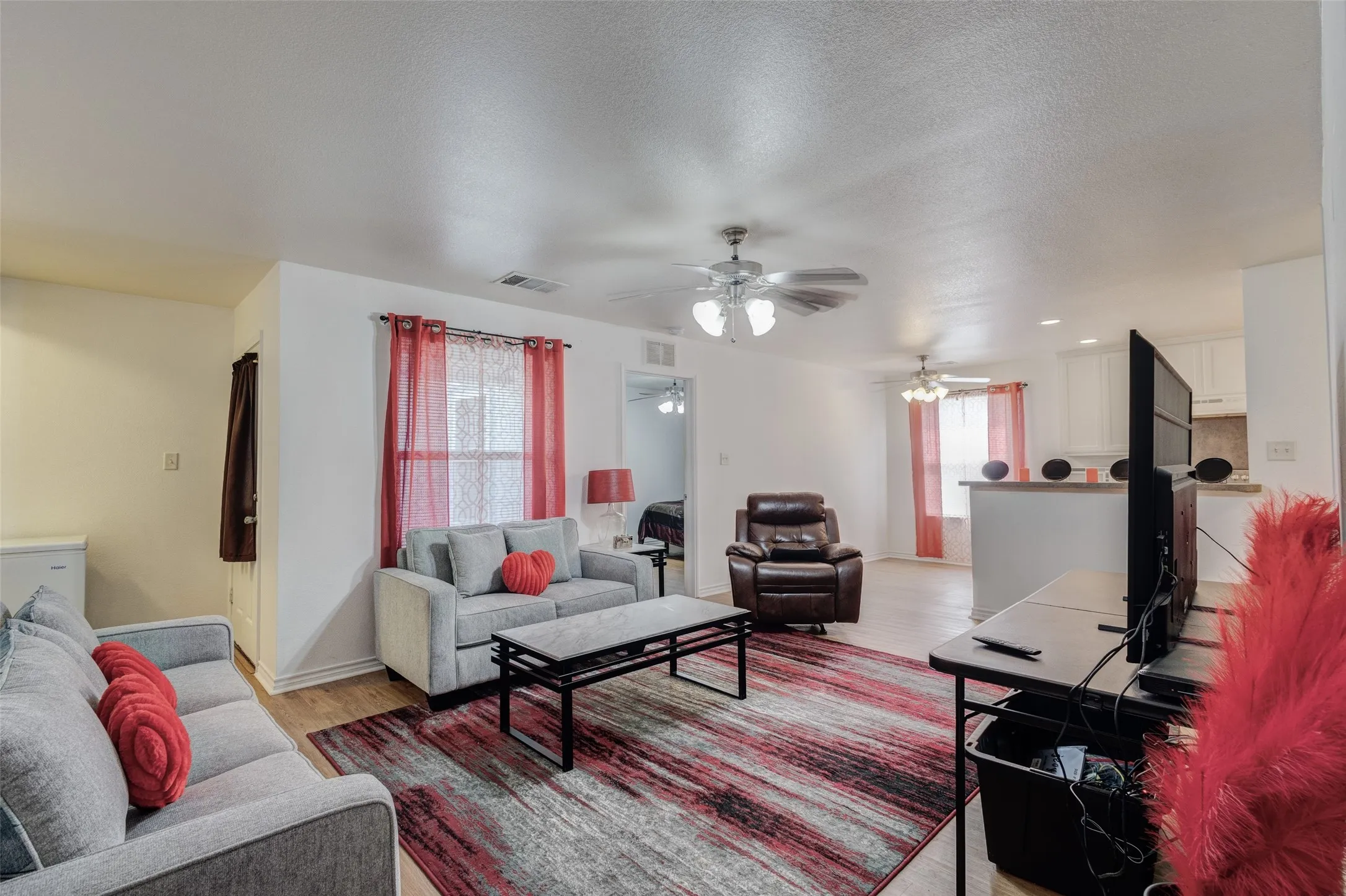 Single Family Residence For Sale in Tarrant County , 5405 Van Natta Lane, Fort Worth, Texas 76112, 3 Bedroom, 2 Bathroom, 1 Garage spaces, 1,113 Sqft, built in 2014, mls#21352820, Real Estate Agent in Fort Worth, Homes For Sale in Tarrant county, Homes For Sale in Fort Worth, Realtor in Fort Worth Texas, Real Estate Brokerage Independent Realty Texas, Luminita Cordes Realtor
