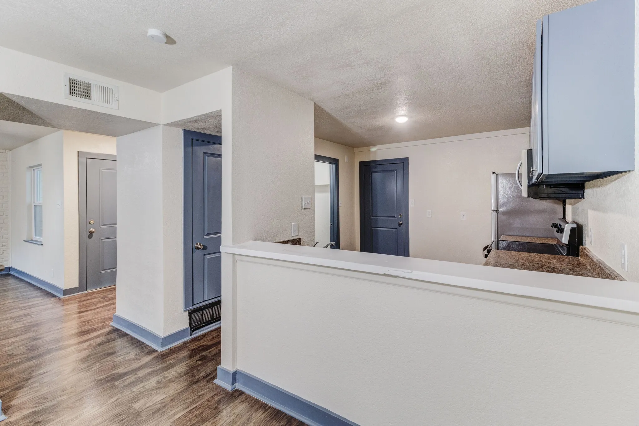Townhouse For Rent in Tarrant County , 4511 Alamosa, Fort Worth, Texas 76119, 3 Bedroom, 2 Bathroom, 2 Garage spaces, 1,470 Sqft, built in 1973, mls#21353474, Real Estate Agent in Fort Worth, Homes For Rent in Tarrant county, Homes For Rent in Fort Worth, Realtor in Fort Worth Texas, Real Estate Brokerage Independent Realty Texas, Luminita Cordes Realtor