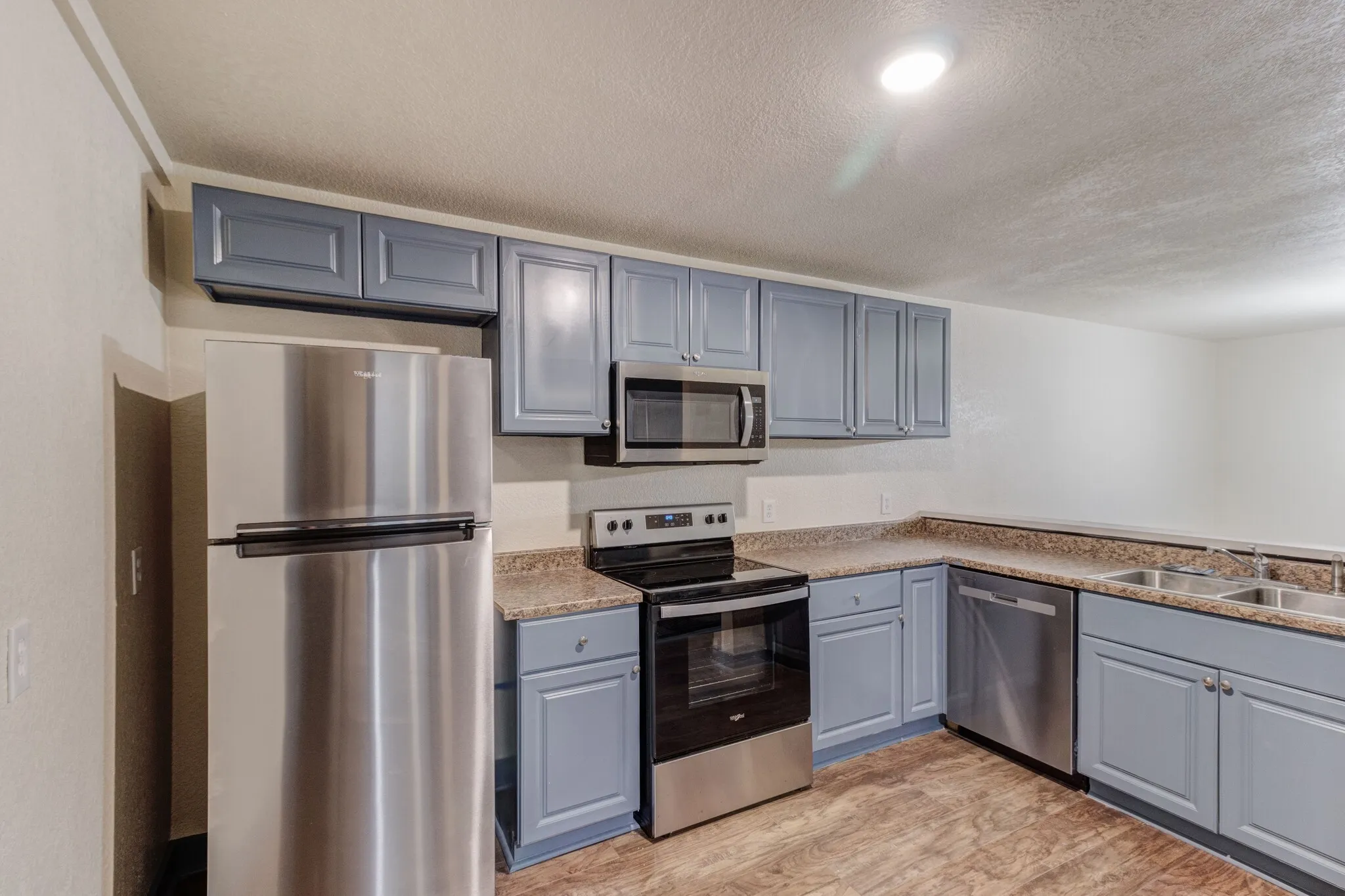 Townhouse For Rent in Tarrant County , 4511 Alamosa, Fort Worth, Texas 76119, 3 Bedroom, 2 Bathroom, 2 Garage spaces, 1,470 Sqft, built in 1973, mls#21353474, Real Estate Agent in Fort Worth, Homes For Rent in Tarrant county, Homes For Rent in Fort Worth, Realtor in Fort Worth Texas, Real Estate Brokerage Independent Realty Texas, Luminita Cordes Realtor