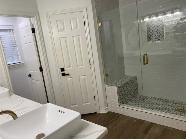 Single Family Residence For Sale in Henderson County , 911 Kyle Drive, Athens, Texas 75751, 3 Bedroom, 2 Bathroom, 2 Garage spaces, 1,586 Sqft, built in 1988, mls#21353481, Real Estate Agent in Athens, Homes For Sale in Henderson county, Homes For Sale in Athens, Realtor in Athens Texas, Real Estate Brokerage Independent Realty Texas, Luminita Cordes Realtor