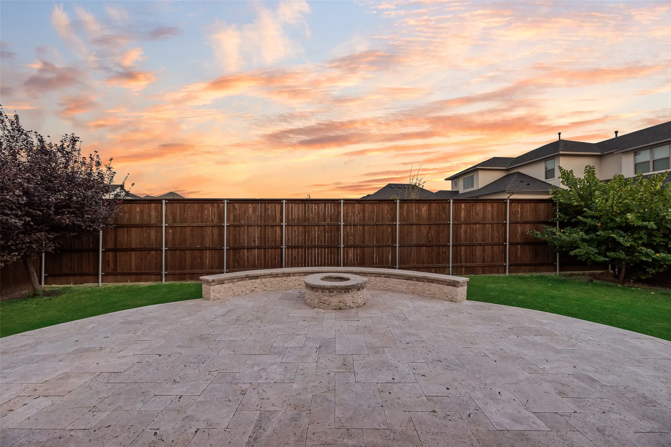 Single Family Residence For Sale in Denton County , 2886 Nottingham Drive, Trophy Club, Texas 76262, 4 Bedroom, 4 Bathroom, 2 Garage spaces, 2,774 Sqft, built in 2015, mls#21353094, Real Estate Agent in Trophy Club, Homes For Sale in Denton county, Homes For Sale in Trophy Club, Realtor in Trophy Club Texas, Real Estate Brokerage Independent Realty Texas, Luminita Cordes Realtor