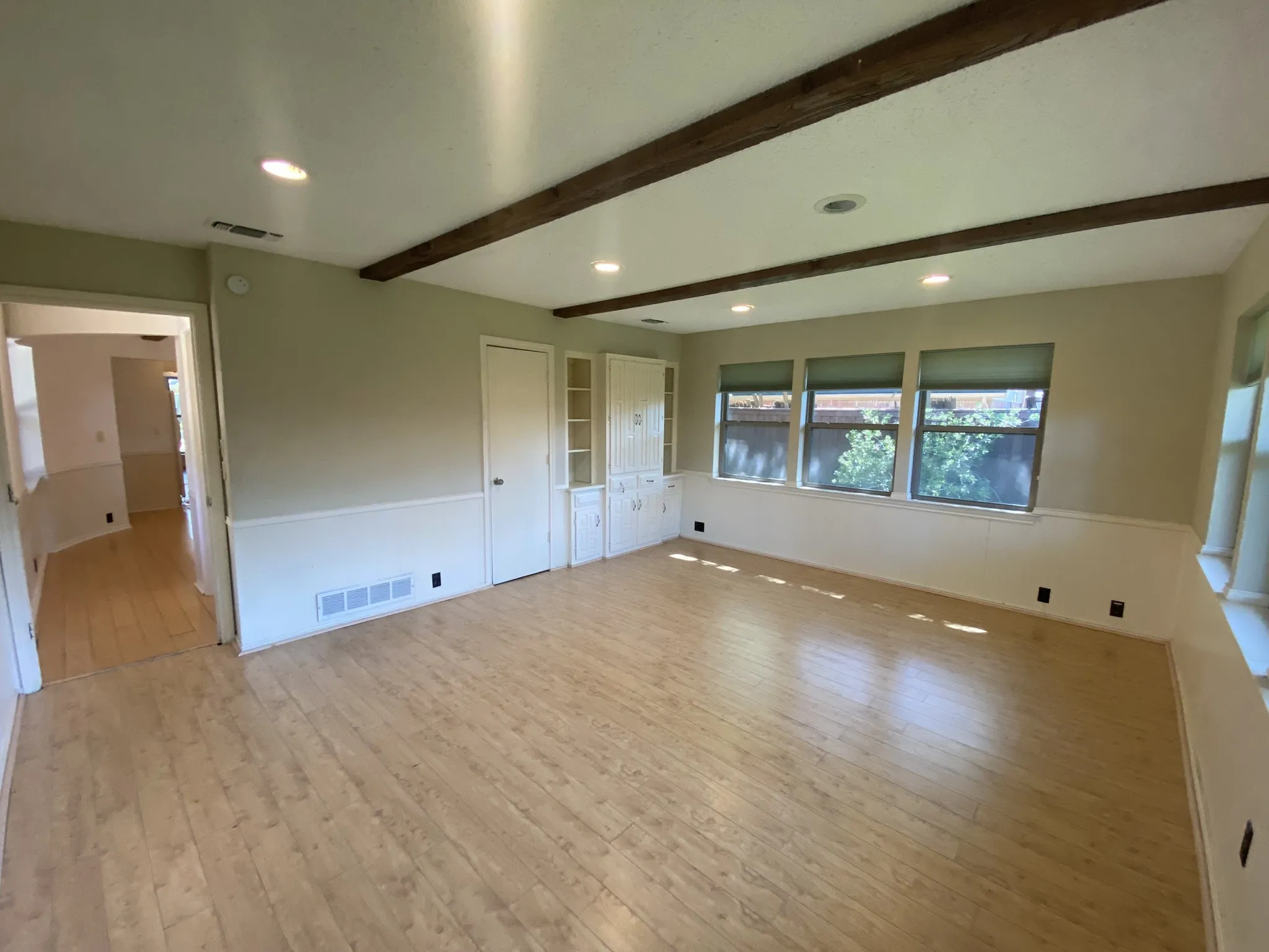 Single Family Residence For Rent in Collin County , 3616 Stagecoach Trail, Plano, Texas 75023, 4 Bedroom, 5 Bathroom, 2 Garage spaces, 2,524 Sqft, built in 1976, mls#21352323, Real Estate Agent in Plano, Homes For Rent in Collin county, Homes For Rent in Plano, Realtor in Plano Texas, Real Estate Brokerage Independent Realty Texas, Luminita Cordes Realtor