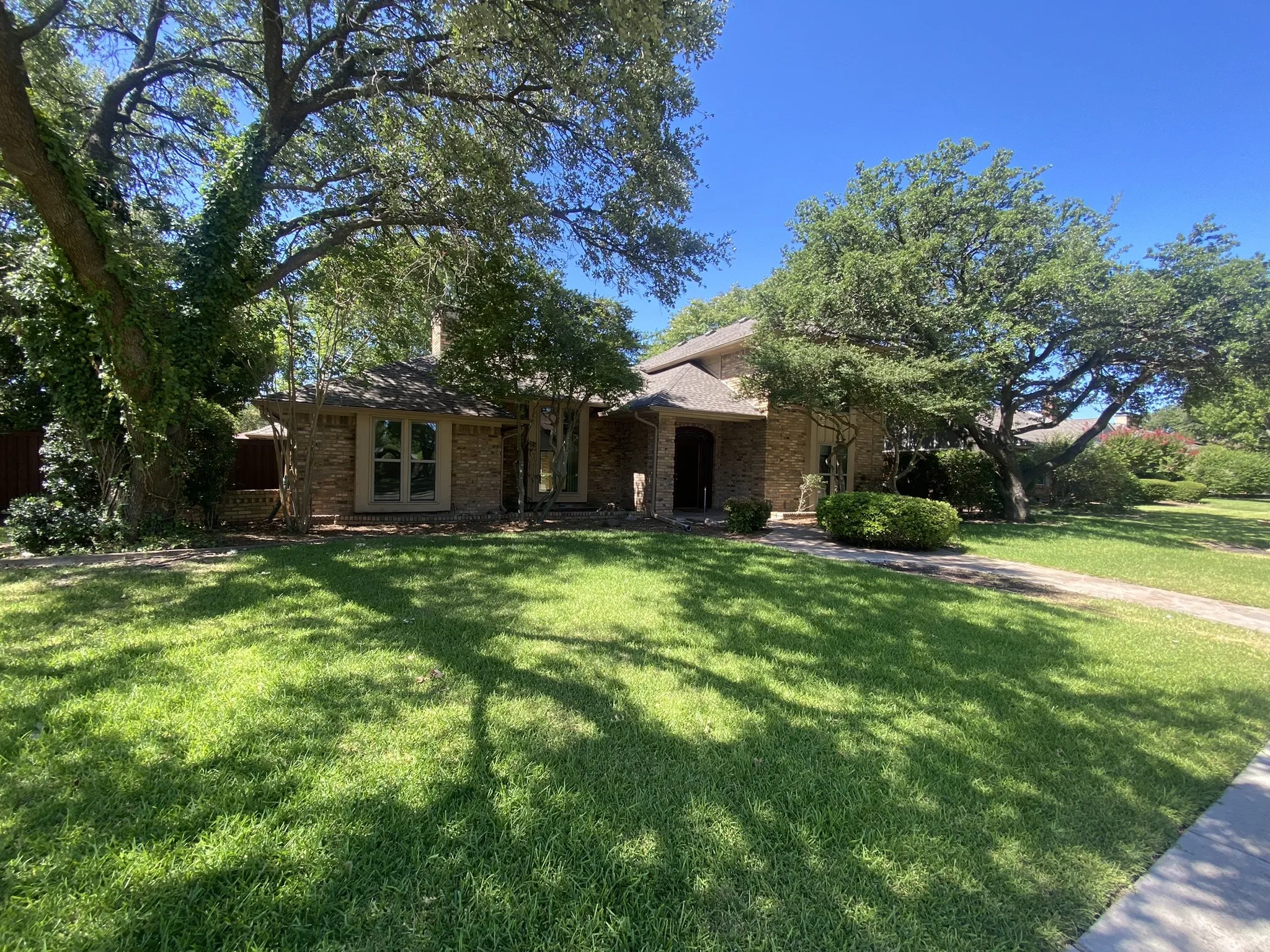 Single Family Residence For Rent in Collin County , 3616 Stagecoach Trail, Plano, Texas 75023, 4 Bedroom, 5 Bathroom, 2 Garage spaces, 2,524 Sqft, built in 1976, mls#21352323, Real Estate Agent in Plano, Homes For Rent in Collin county, Homes For Rent in Plano, Realtor in Plano Texas, Real Estate Brokerage Independent Realty Texas, Luminita Cordes Realtor