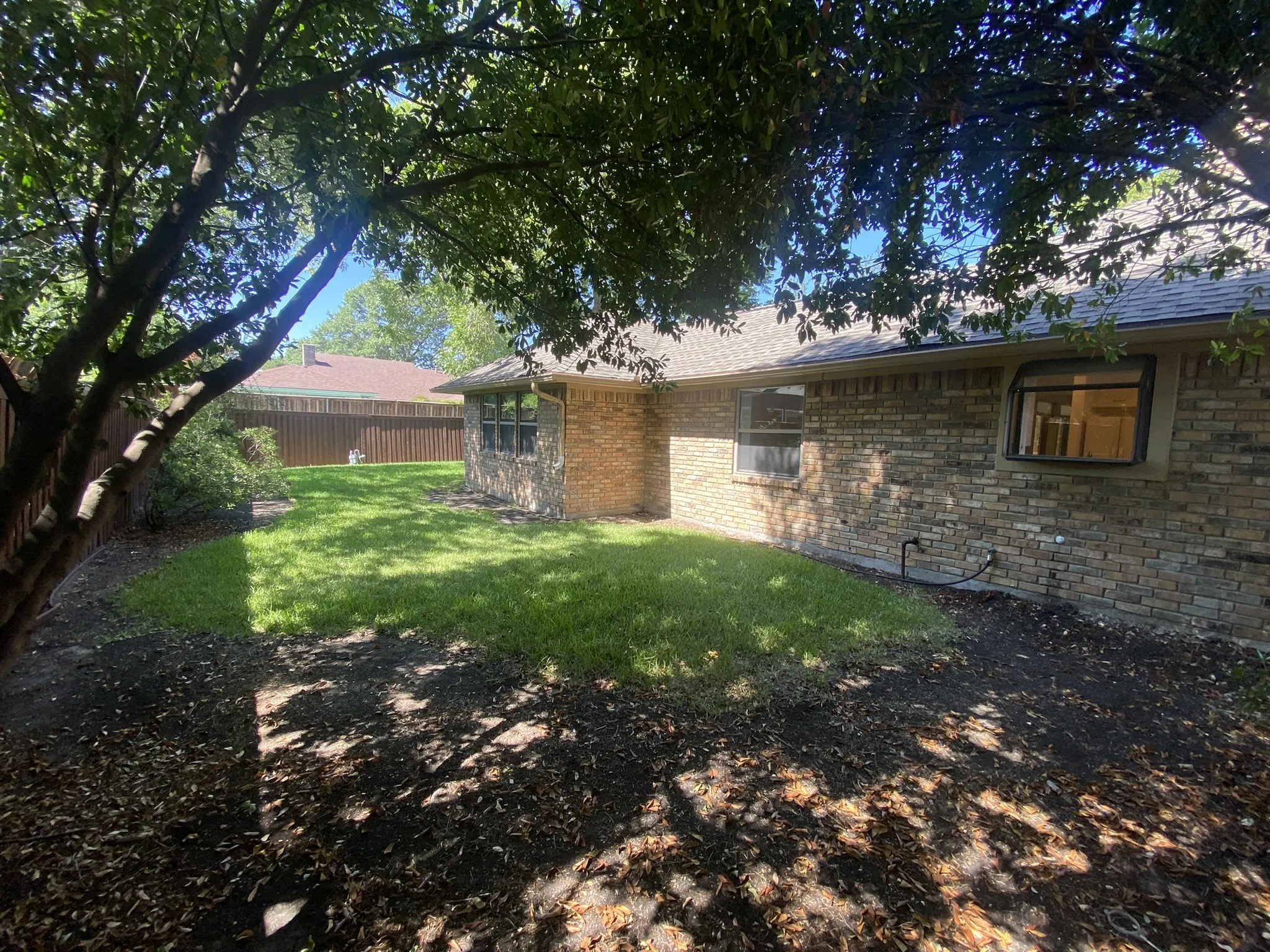 Single Family Residence For Rent in Collin County , 3616 Stagecoach Trail, Plano, Texas 75023, 4 Bedroom, 5 Bathroom, 2 Garage spaces, 2,524 Sqft, built in 1976, mls#21352323, Real Estate Agent in Plano, Homes For Rent in Collin county, Homes For Rent in Plano, Realtor in Plano Texas, Real Estate Brokerage Independent Realty Texas, Luminita Cordes Realtor