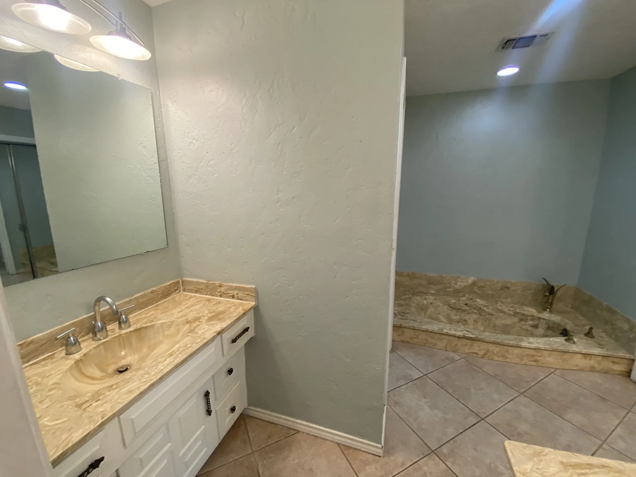 Single Family Residence For Rent in Collin County , 3616 Stagecoach Trail, Plano, Texas 75023, 4 Bedroom, 5 Bathroom, 2 Garage spaces, 2,524 Sqft, built in 1976, mls#21352323, Real Estate Agent in Plano, Homes For Rent in Collin county, Homes For Rent in Plano, Realtor in Plano Texas, Real Estate Brokerage Independent Realty Texas, Luminita Cordes Realtor