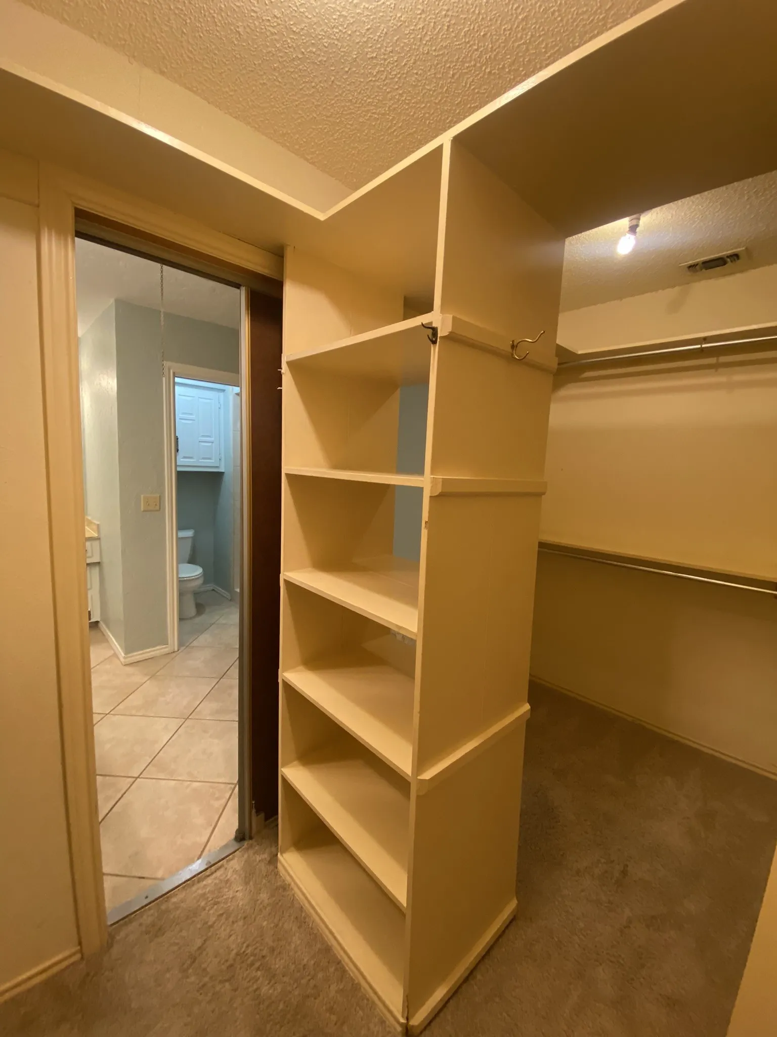 Single Family Residence For Rent in Collin County , 3616 Stagecoach Trail, Plano, Texas 75023, 4 Bedroom, 5 Bathroom, 2 Garage spaces, 2,524 Sqft, built in 1976, mls#21352323, Real Estate Agent in Plano, Homes For Rent in Collin county, Homes For Rent in Plano, Realtor in Plano Texas, Real Estate Brokerage Independent Realty Texas, Luminita Cordes Realtor