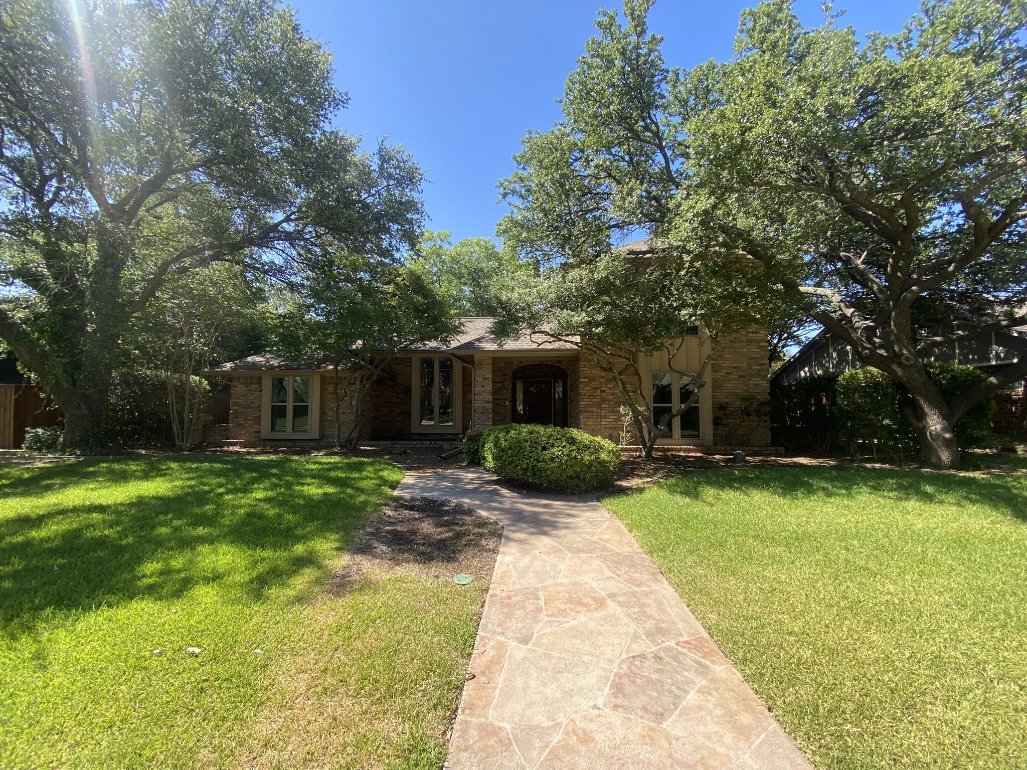 Single Family Residence For Rent in Collin County , 3616 Stagecoach Trail, Plano, Texas 75023, 4 Bedroom, 5 Bathroom, 2 Garage spaces, 2,524 Sqft, built in 1976, mls#21352323, Real Estate Agent in Plano, Homes For Rent in Collin county, Homes For Rent in Plano, Realtor in Plano Texas, Real Estate Brokerage Independent Realty Texas, Luminita Cordes Realtor
