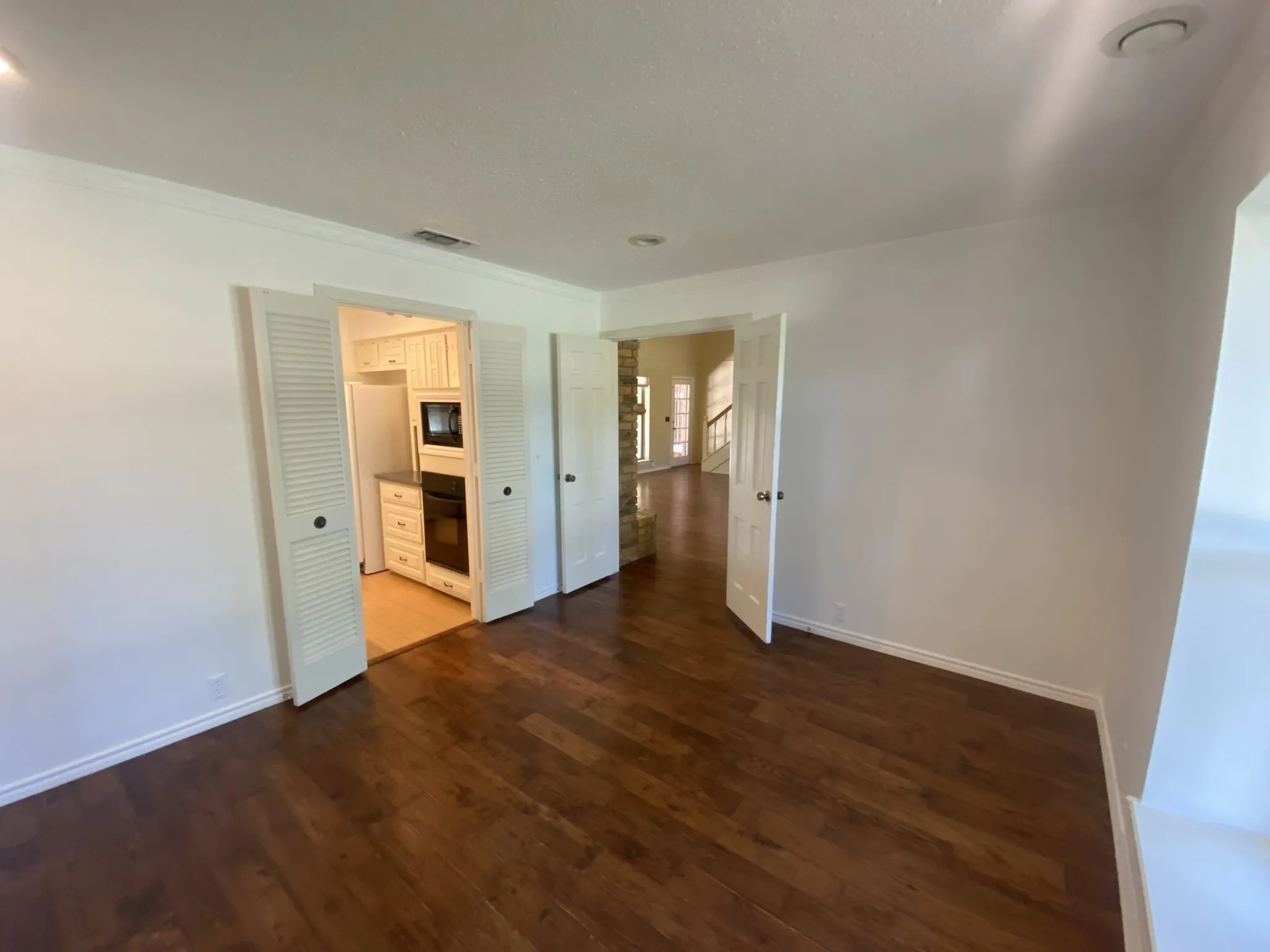 Single Family Residence For Rent in Collin County , 3616 Stagecoach Trail, Plano, Texas 75023, 4 Bedroom, 5 Bathroom, 2 Garage spaces, 2,524 Sqft, built in 1976, mls#21352323, Real Estate Agent in Plano, Homes For Rent in Collin county, Homes For Rent in Plano, Realtor in Plano Texas, Real Estate Brokerage Independent Realty Texas, Luminita Cordes Realtor