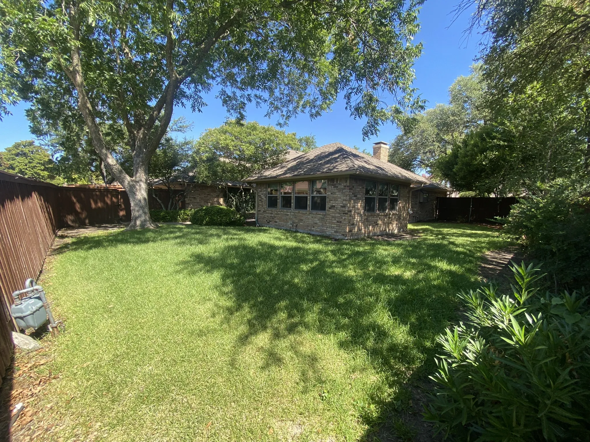 Single Family Residence For Rent in Collin County , 3616 Stagecoach Trail, Plano, Texas 75023, 4 Bedroom, 5 Bathroom, 2 Garage spaces, 2,524 Sqft, built in 1976, mls#21352323, Real Estate Agent in Plano, Homes For Rent in Collin county, Homes For Rent in Plano, Realtor in Plano Texas, Real Estate Brokerage Independent Realty Texas, Luminita Cordes Realtor
