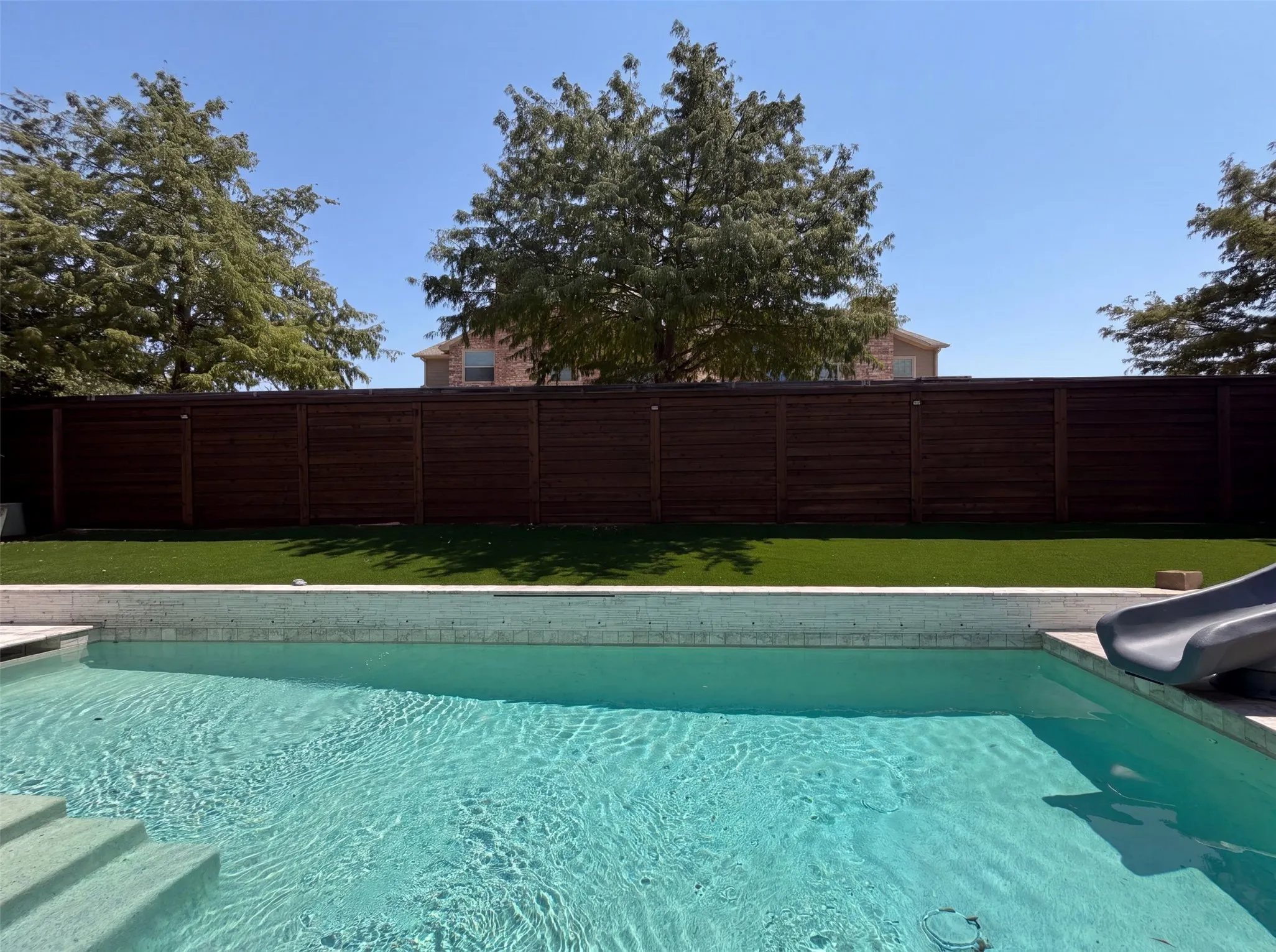 Single Family Residence For Sale in Denton County , 106 Forestview Road, Hickory Creek, Texas 75065, 6 Bedroom, 3 Bathroom, 2 Garage spaces, 4,011 Sqft, built in 2002, mls#21353489, Real Estate Agent in Hickory Creek, Homes For Sale in Denton county, Homes For Sale in Hickory Creek, Realtor in Hickory Creek Texas, Real Estate Brokerage Independent Realty Texas, Luminita Cordes Realtor