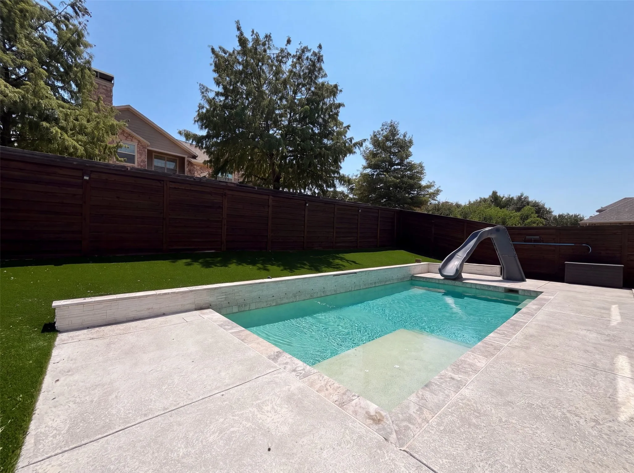 Single Family Residence For Sale in Denton County , 106 Forestview Road, Hickory Creek, Texas 75065, 6 Bedroom, 3 Bathroom, 2 Garage spaces, 4,011 Sqft, built in 2002, mls#21353489, Real Estate Agent in Hickory Creek, Homes For Sale in Denton county, Homes For Sale in Hickory Creek, Realtor in Hickory Creek Texas, Real Estate Brokerage Independent Realty Texas, Luminita Cordes Realtor