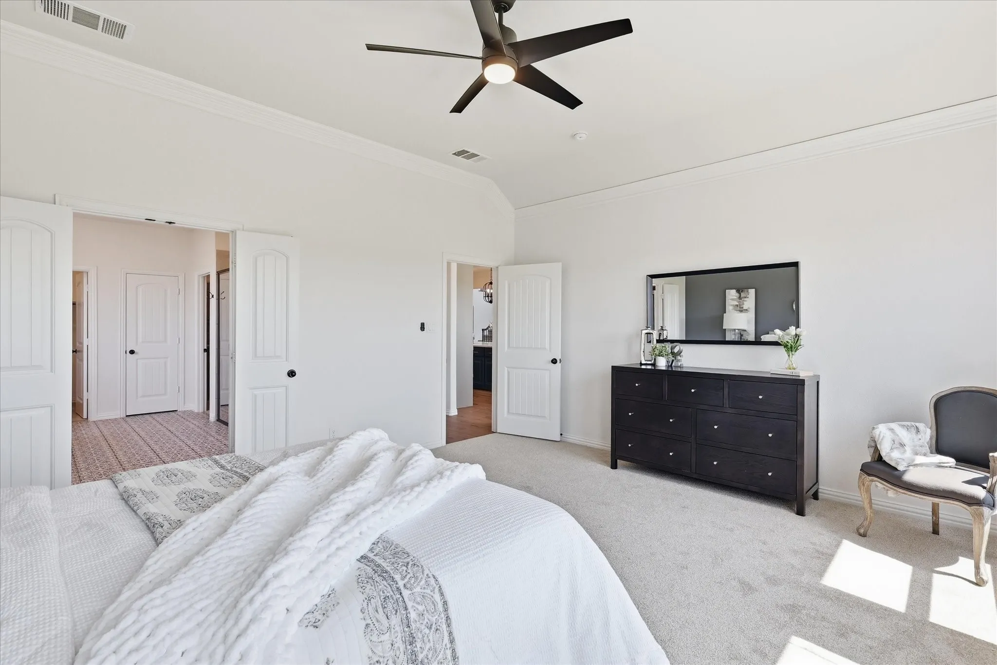 Single Family Residence For Sale in Denton County , 13408 Summer Moon Trail, Ponder, Texas 76259, 4 Bedroom, 4 Bathroom, 3 Garage spaces, 3,321 Sqft, built in 2021, mls#21322727, Real Estate Agent in Ponder, Homes For Sale in Denton county, Homes For Sale in Ponder, Realtor in Ponder Texas, Real Estate Brokerage Independent Realty Texas, Luminita Cordes Realtor