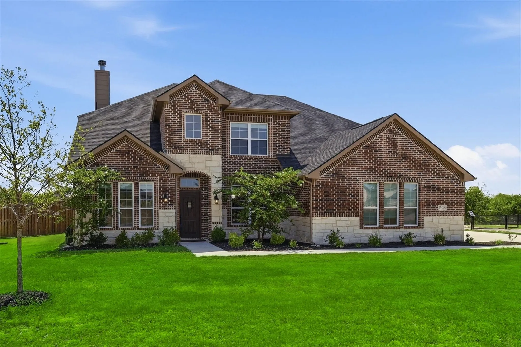 Single Family Residence For Sale in Denton County , 13408 Summer Moon Trail, Ponder, Texas 76259, 4 Bedroom, 4 Bathroom, 3 Garage spaces, 3,321 Sqft, built in 2021, mls#21322727, Real Estate Agent in Ponder, Homes For Sale in Denton county, Homes For Sale in Ponder, Realtor in Ponder Texas, Real Estate Brokerage Independent Realty Texas, Luminita Cordes Realtor