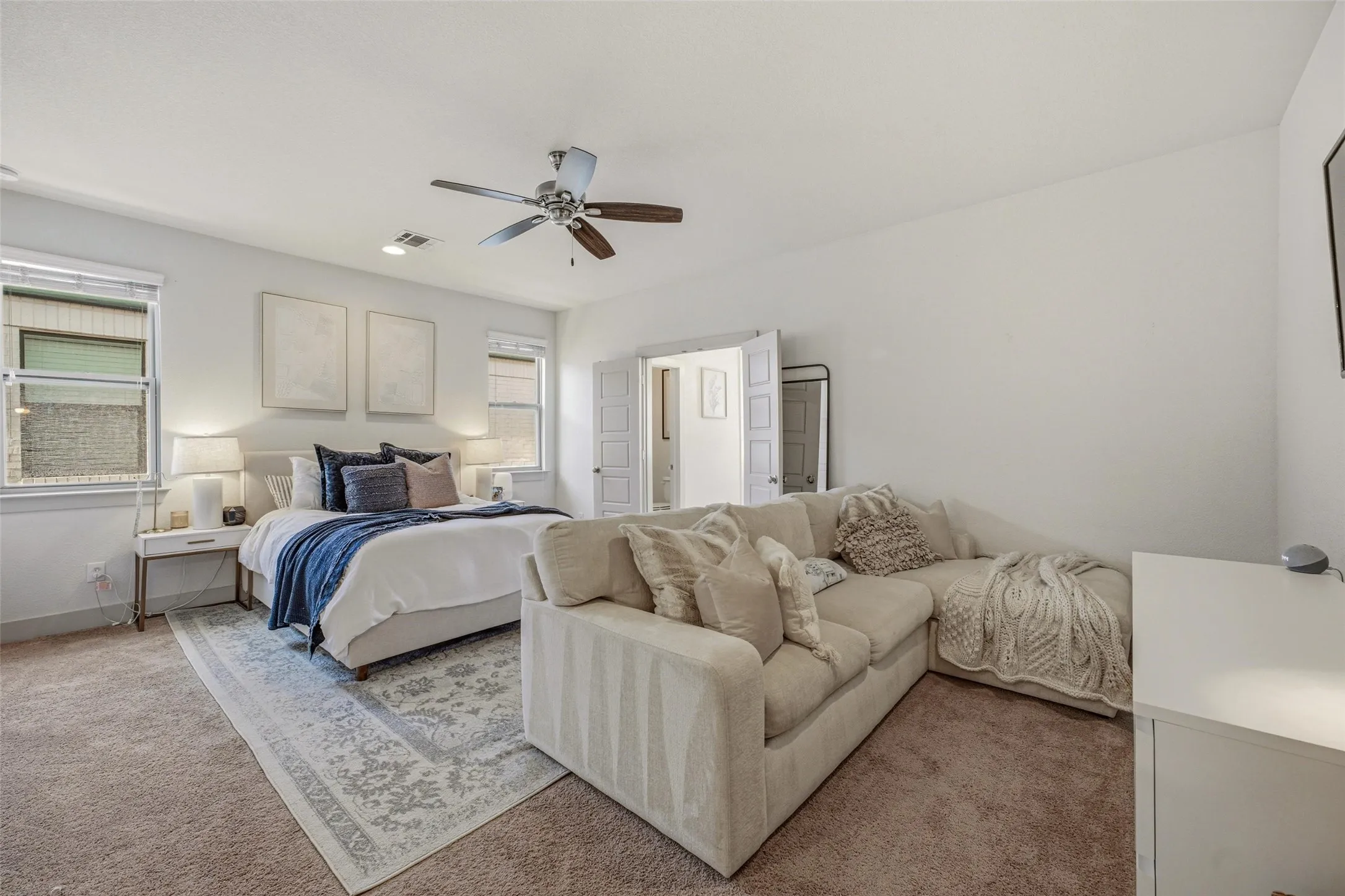 Duplex For Rent in Tarrant County , 210 Wimberly Street, Fort Worth, Texas 76107, 3 Bedroom, 3 Bathroom, 2 Garage spaces, 2,081 Sqft, built in 2017, mls#21353423, Real Estate Agent in Fort Worth, Homes For Rent in Tarrant county, Homes For Rent in Fort Worth, Realtor in Fort Worth Texas, Real Estate Brokerage Independent Realty Texas, Luminita Cordes Realtor