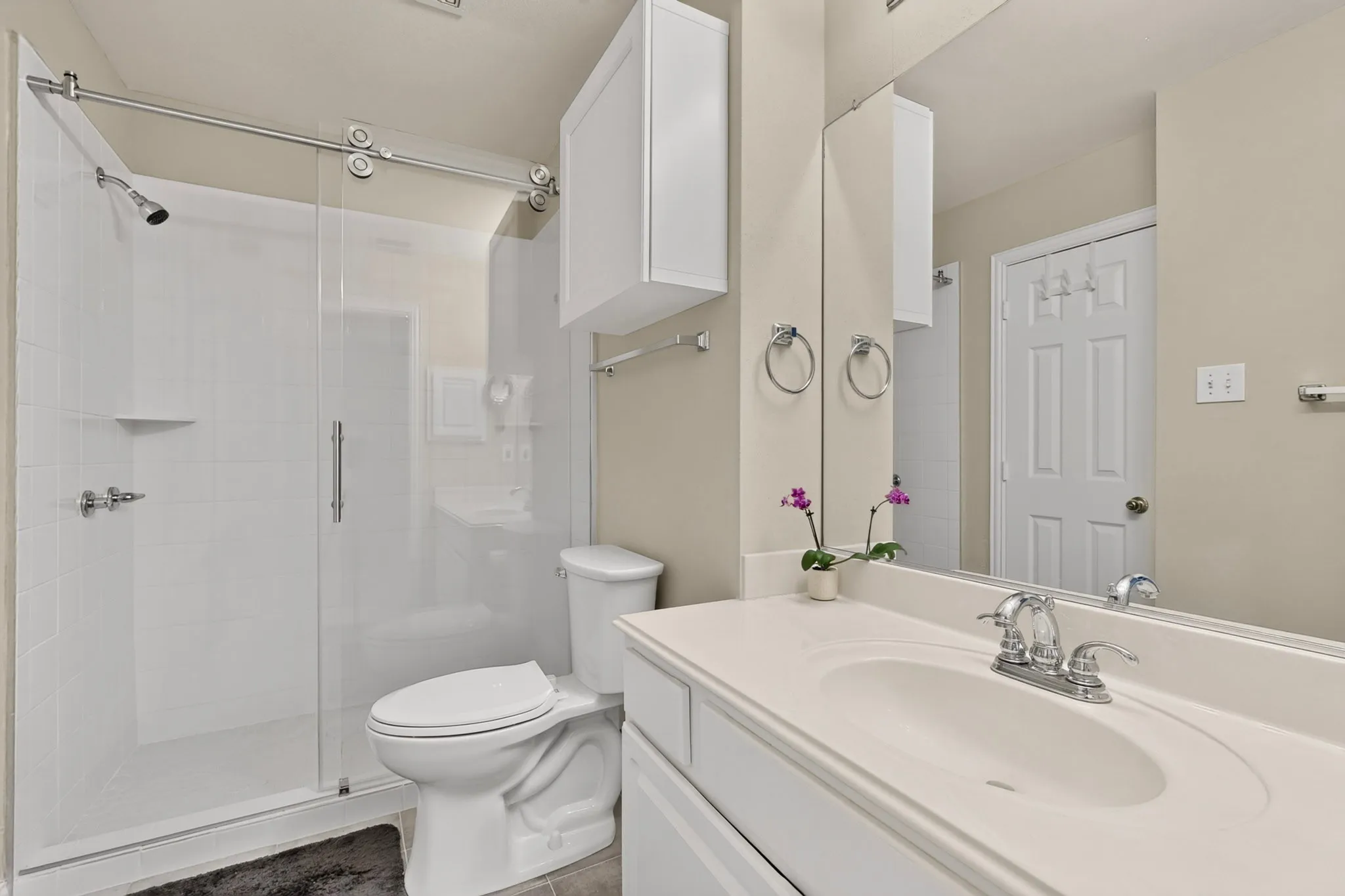 Full bath on second floor
