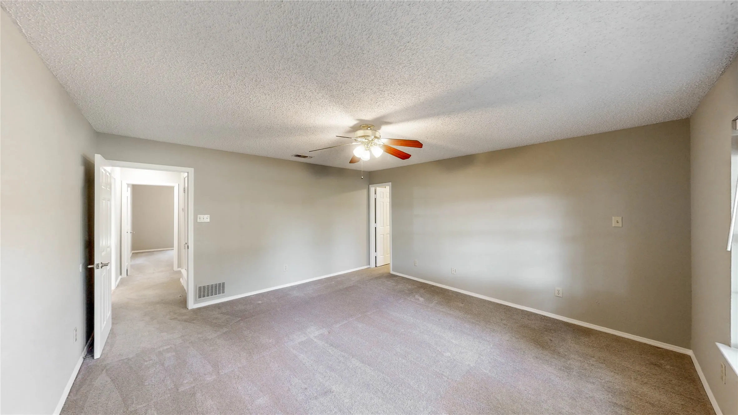Single Family Residence For Sale in Denton County , 1109 Stapleton Lane, Flower Mound, Texas 75028, 3 Bedroom, 2 Bathroom, 2 Garage spaces, 1,571 Sqft, built in 1983, mls#21353403, Real Estate Agent in Flower Mound, Homes For Sale in Denton county, Homes For Sale in Flower Mound, Realtor in Flower Mound Texas, Real Estate Brokerage Independent Realty Texas, Luminita Cordes Realtor