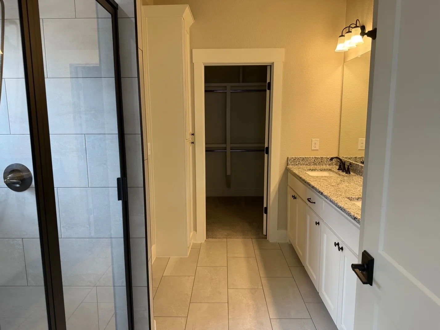 Single Family Residence For Rent in Grayson County , 4719 Indio Lane, Sherman, Texas 75092, 3 Bedroom, 2 Bathroom, 2 Garage spaces, 1,600 Sqft, built in 2021, mls#21326029, Real Estate Agent in Sherman, Homes For Rent in Grayson county, Homes For Rent in Sherman, Realtor in Sherman Texas, Real Estate Brokerage Independent Realty Texas, Luminita Cordes Realtor