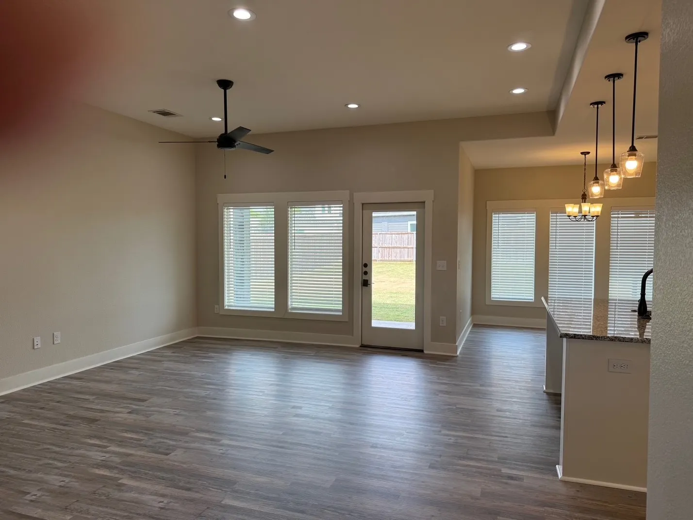 Single Family Residence For Rent in Grayson County , 4719 Indio Lane, Sherman, Texas 75092, 3 Bedroom, 2 Bathroom, 2 Garage spaces, 1,600 Sqft, built in 2021, mls#21326029, Real Estate Agent in Sherman, Homes For Rent in Grayson county, Homes For Rent in Sherman, Realtor in Sherman Texas, Real Estate Brokerage Independent Realty Texas, Luminita Cordes Realtor