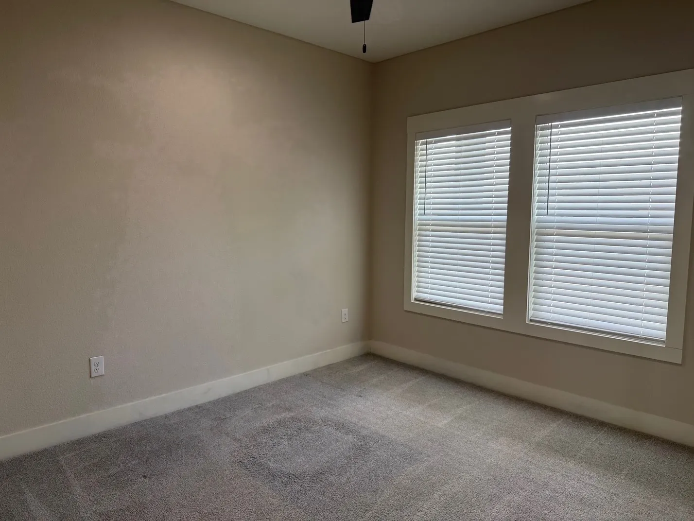 Single Family Residence For Rent in Grayson County , 4719 Indio Lane, Sherman, Texas 75092, 3 Bedroom, 2 Bathroom, 2 Garage spaces, 1,600 Sqft, built in 2021, mls#21326029, Real Estate Agent in Sherman, Homes For Rent in Grayson county, Homes For Rent in Sherman, Realtor in Sherman Texas, Real Estate Brokerage Independent Realty Texas, Luminita Cordes Realtor