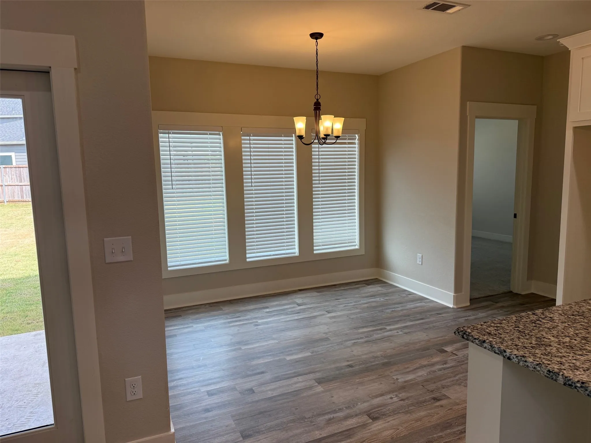 Single Family Residence For Rent in Grayson County , 4719 Indio Lane, Sherman, Texas 75092, 3 Bedroom, 2 Bathroom, 2 Garage spaces, 1,600 Sqft, built in 2021, mls#21326029, Real Estate Agent in Sherman, Homes For Rent in Grayson county, Homes For Rent in Sherman, Realtor in Sherman Texas, Real Estate Brokerage Independent Realty Texas, Luminita Cordes Realtor
