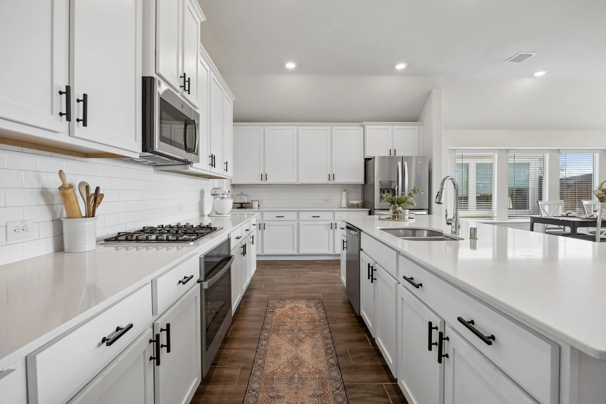 Single Family Residence For Sale in Kaufman County , 733 Mercy Street, Forney, Texas 75126, 4 Bedroom, 3 Bathroom, 2 Garage spaces, 2,373 Sqft, built in 2019, mls#21331081, Real Estate Agent in Forney, Homes For Sale in Kaufman county, Homes For Sale in Forney, Realtor in Forney Texas, Real Estate Brokerage Independent Realty Texas, Luminita Cordes Realtor